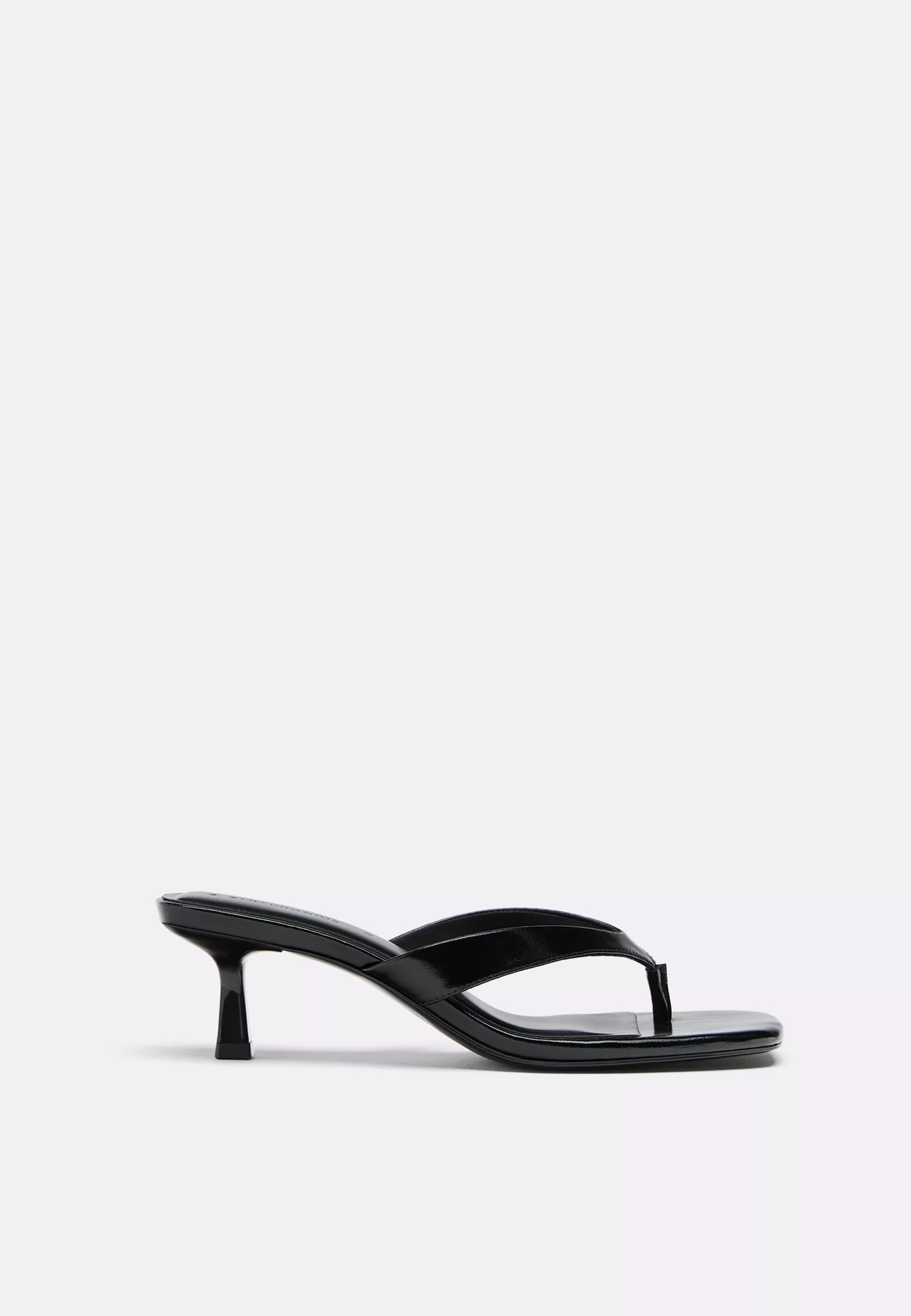 Thong heeled sandals - Women's fashion | Stradivarius United Kingdom | Stradivarius (UK)
