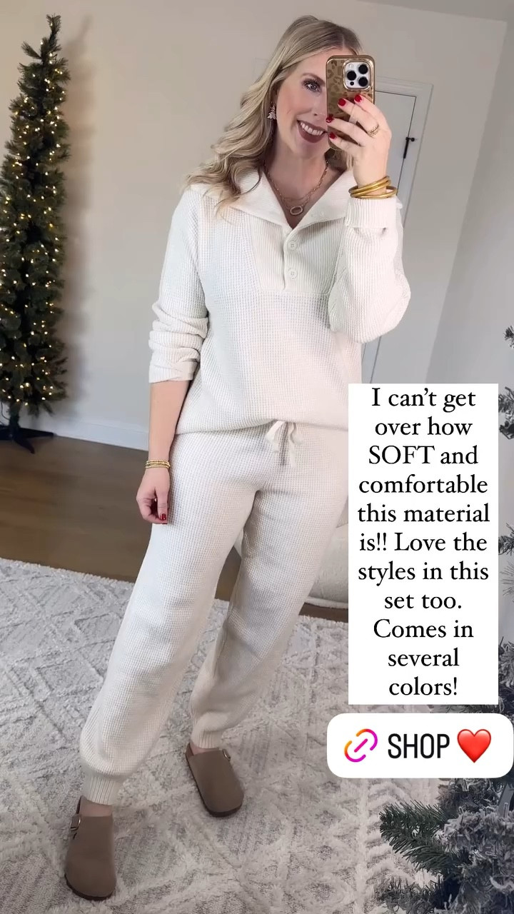 Aerie sale try on, lounge set, outfit set on sale 40% off 

#LTKCyberWeek #LTKFindsUnder50 #LTKSaleAlert