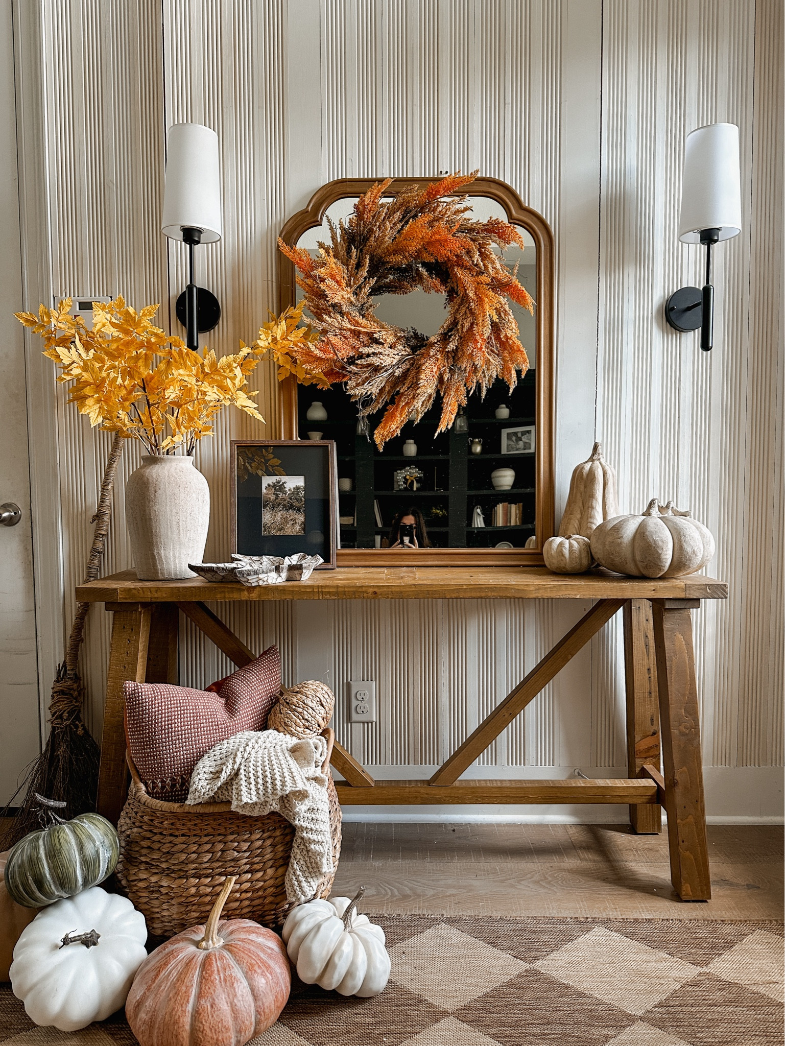Fall entryway! #fall #falldecor #entryway #entrywayideas #autumn #fauxflowers

#LTKHome #LTKSeasonal #LTKVideo