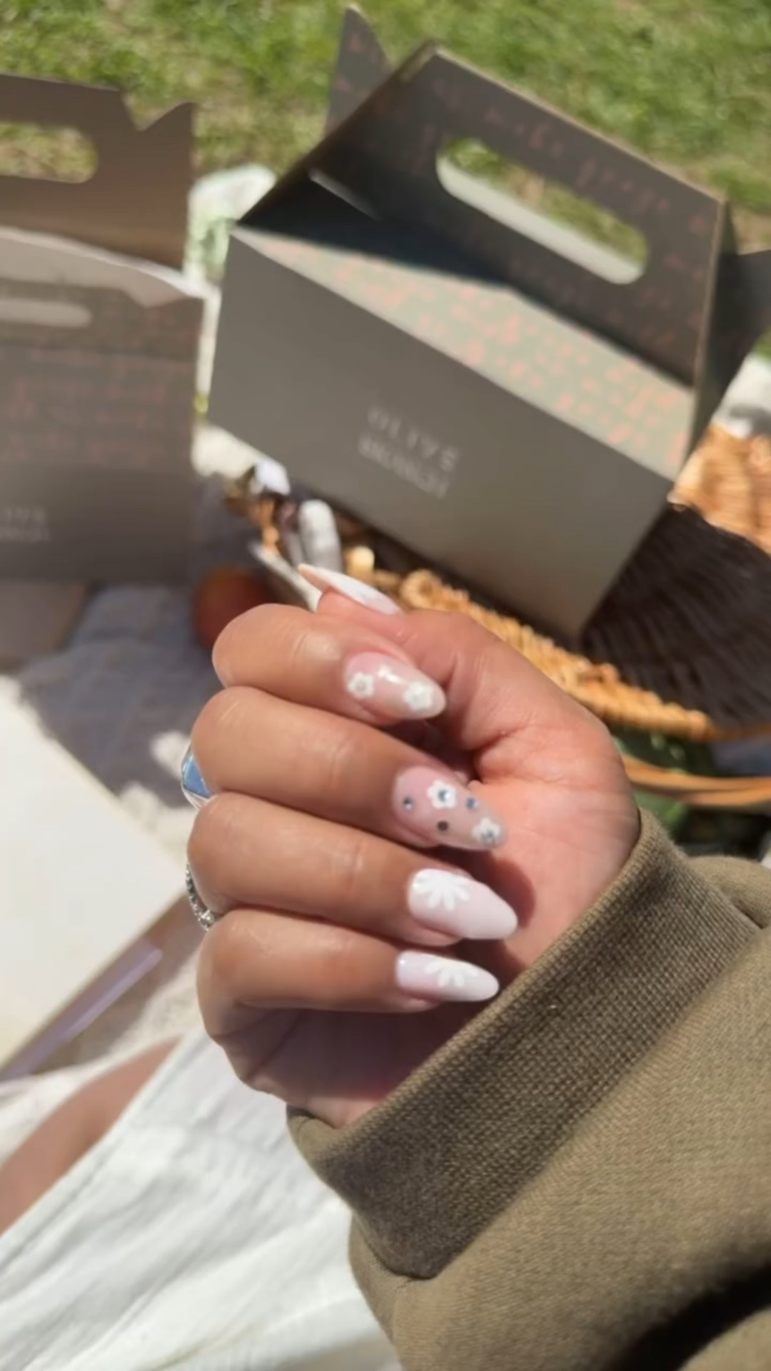 These press ons are having me never go back to the nail salon!!! 

#LTKBeauty #LTKGiftGuide #LTKFestival