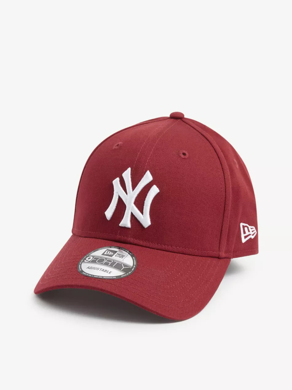 9FORTY New York Yankees brand-embroidered cotton-canvas baseball cap | Selfridges