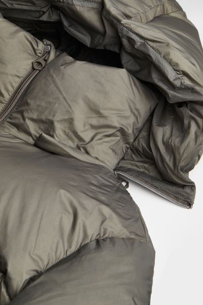 Oversized puffer jacket | H&M (UK, MY, IN, SG, PH, TW, HK)