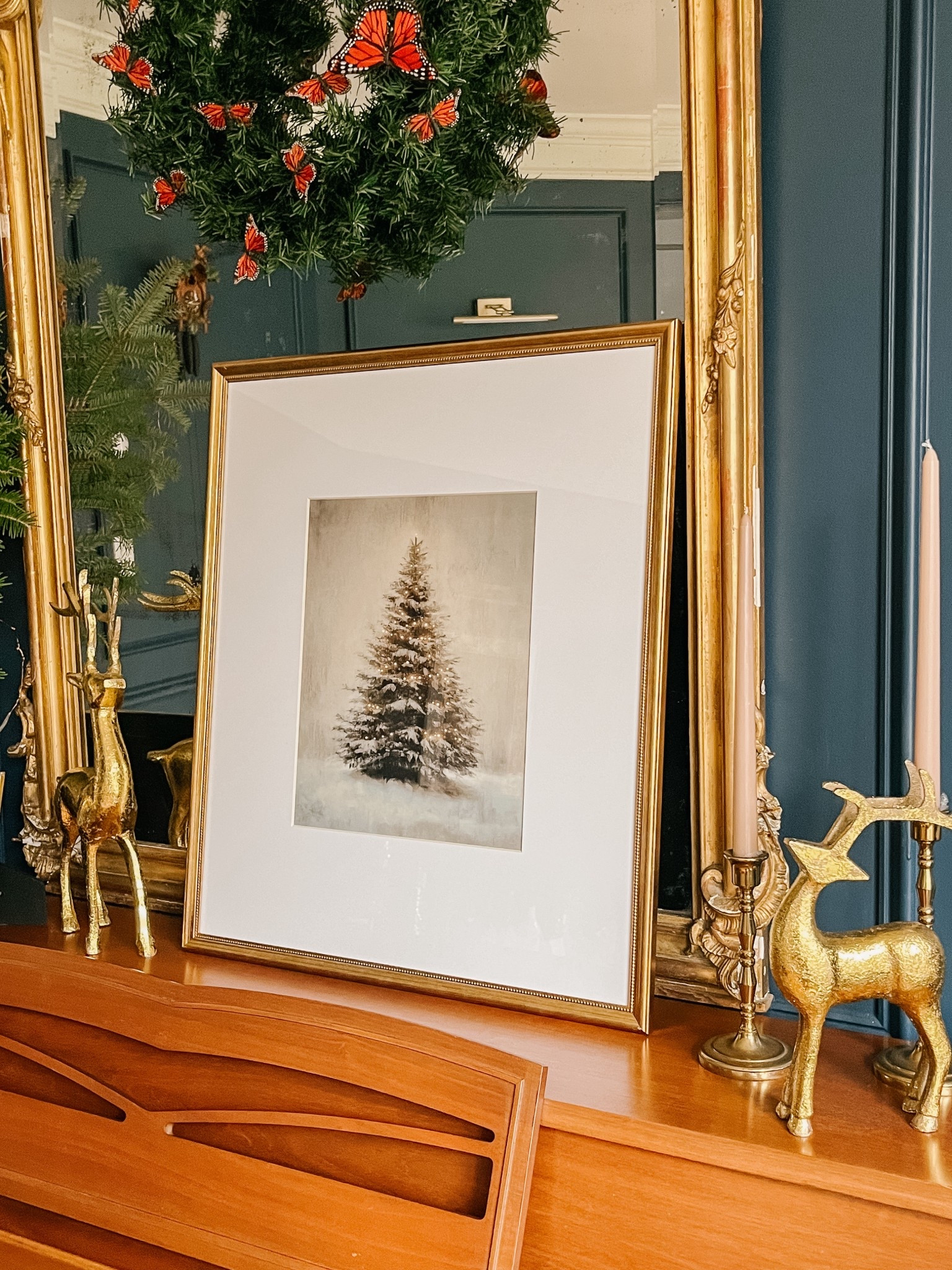 One of my favorite hacks is switching out my prints for each season. Such an easy way to redecorate without a lot of rearranging. 

#LTKHoliday
