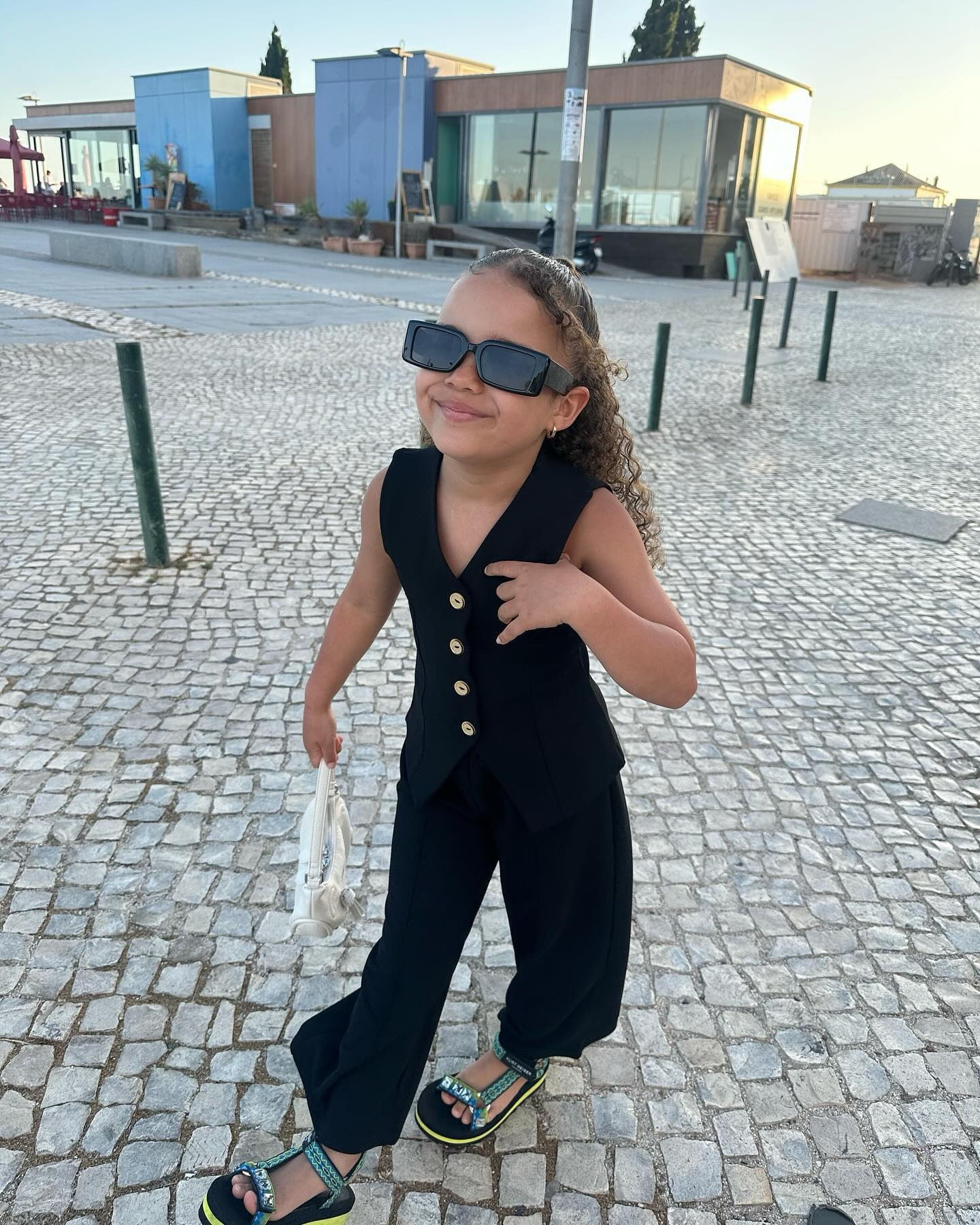 HAPPY GIRL 🖤🫶🏽☀️

#LTKfamily #LTKkids #LTKsummer