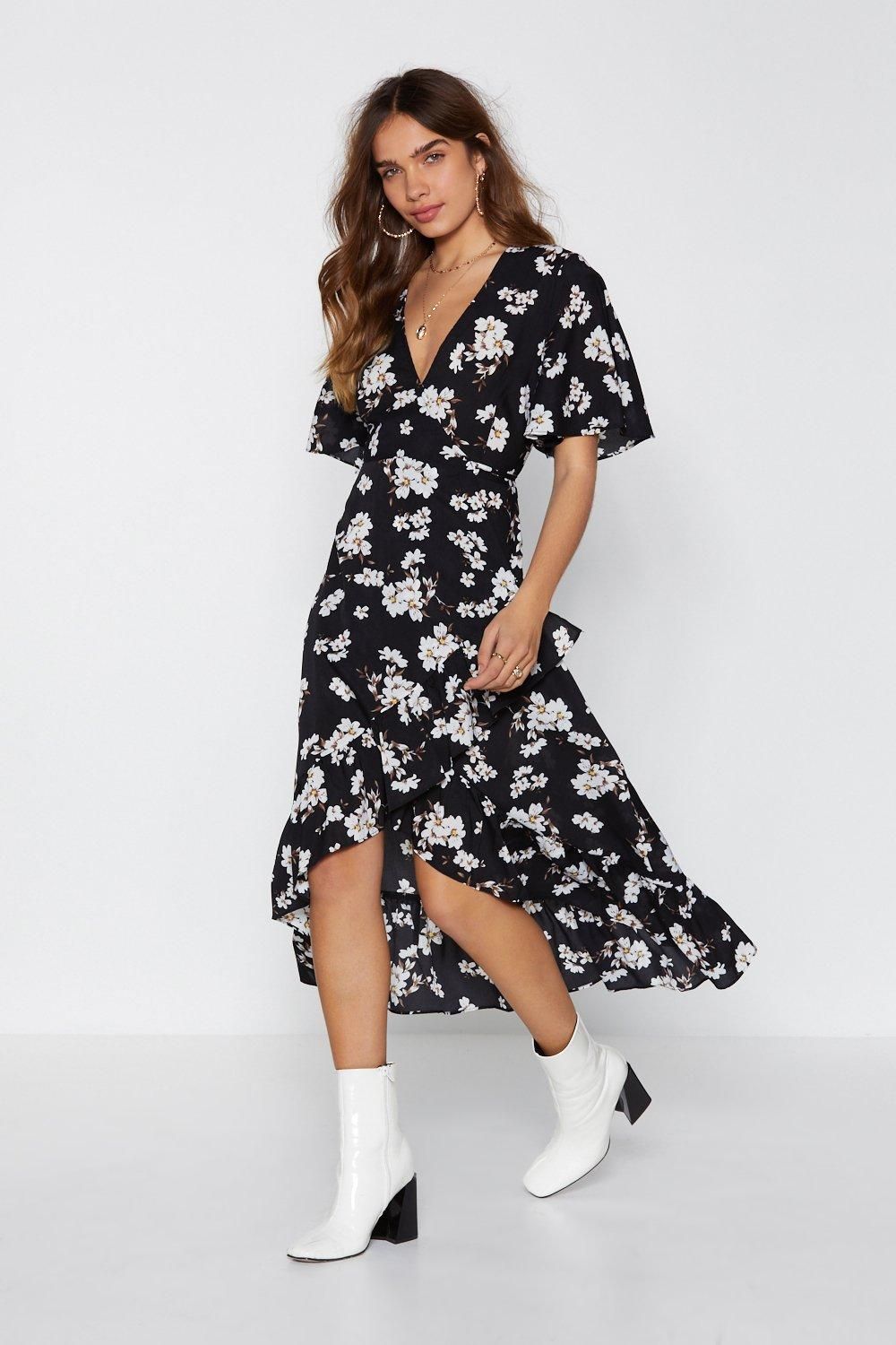 Two to the Flower of Love Floral Dress | NastyGal (UK, IE)