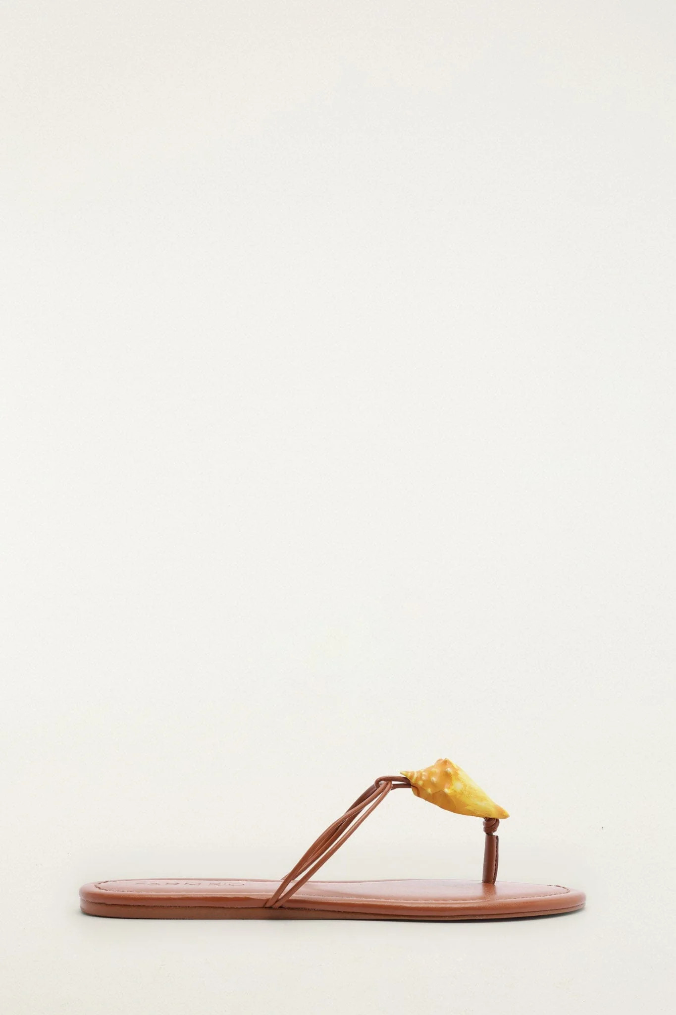 Shell Flat Sandal | FARM Rio | FarmRio (US)