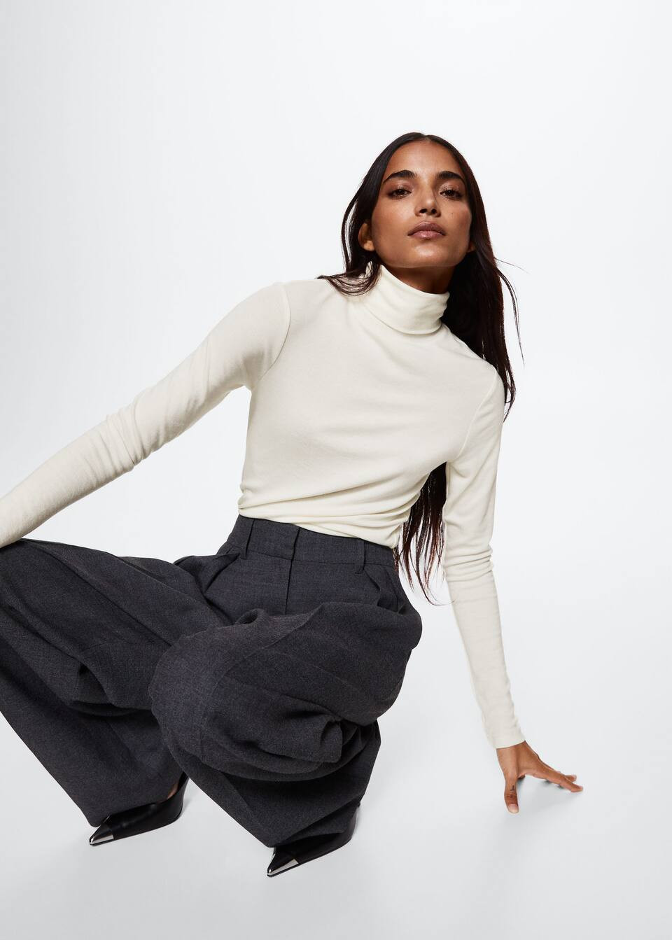 T-shirts and tops for Women 2022 | Mango United Kingdom | MANGO (UK)