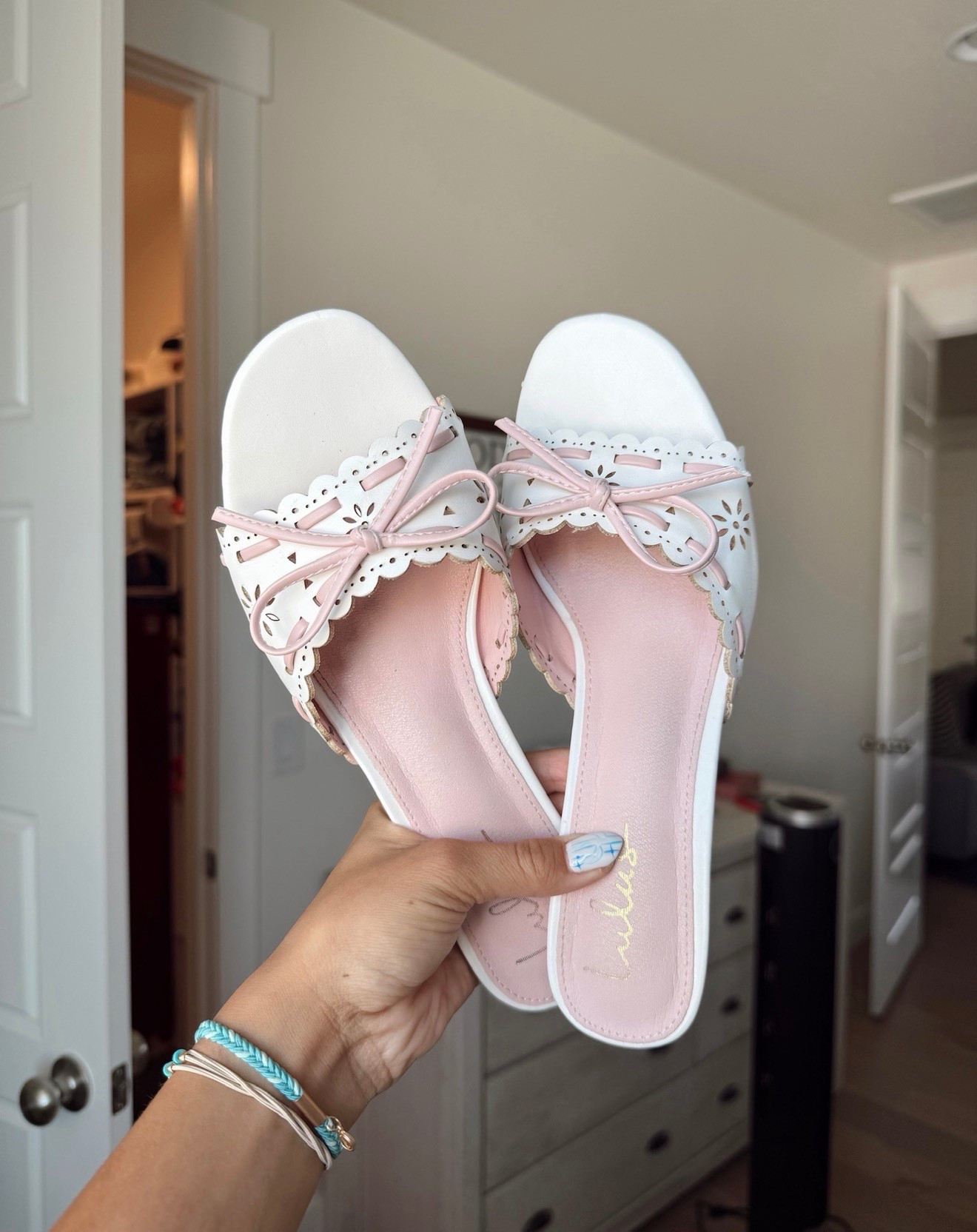 I’am in LOVE with these perfect kitten heels! The pink bow?! 🎀😍🤍

#LTKootd #LTKWedding #LTKSeasonal