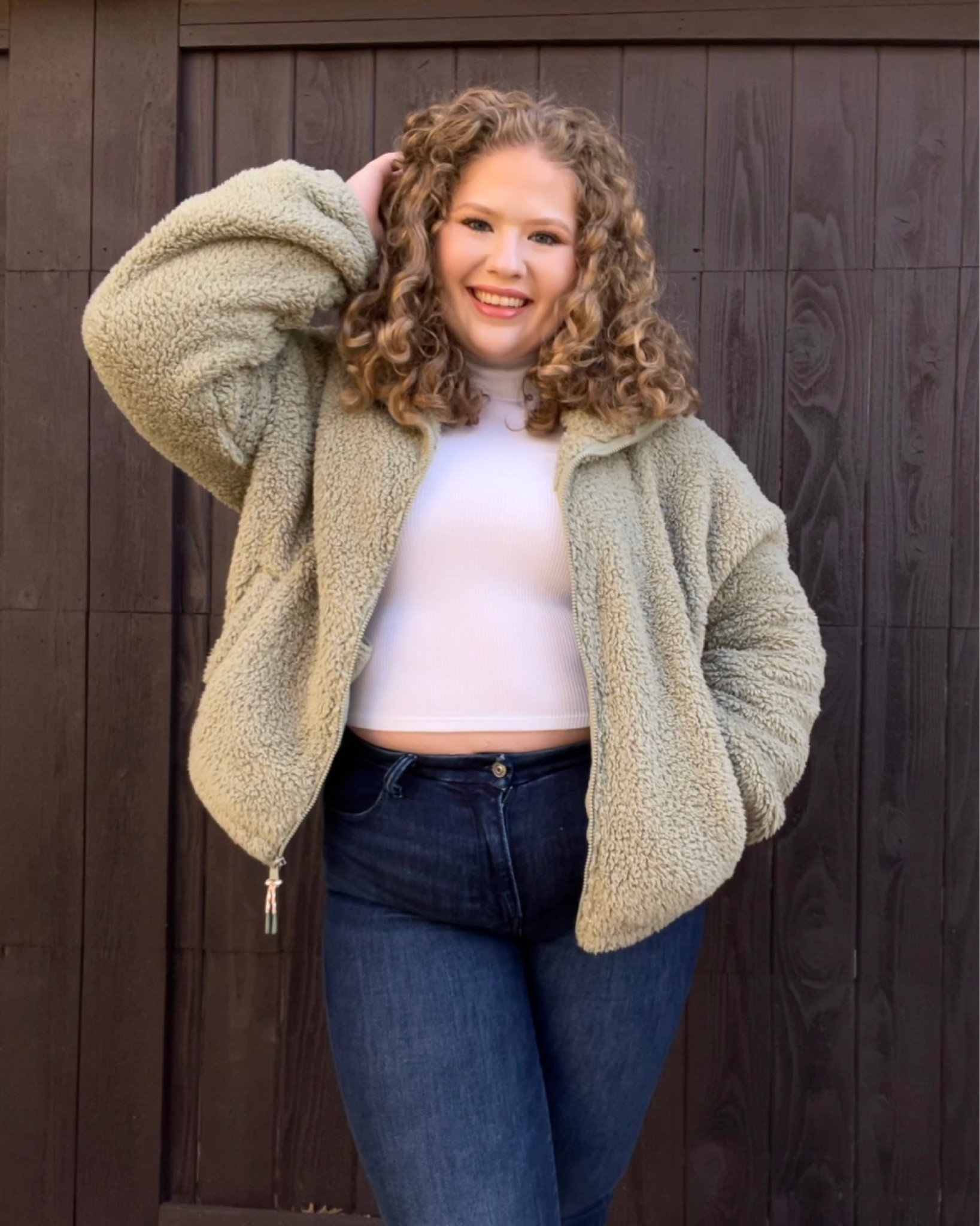 Cozy vibes all the way 🌝

My AE Sherpa is no longer available online, so I linked a fairly similar one from SHEIN. :) 

#LTKstyletip