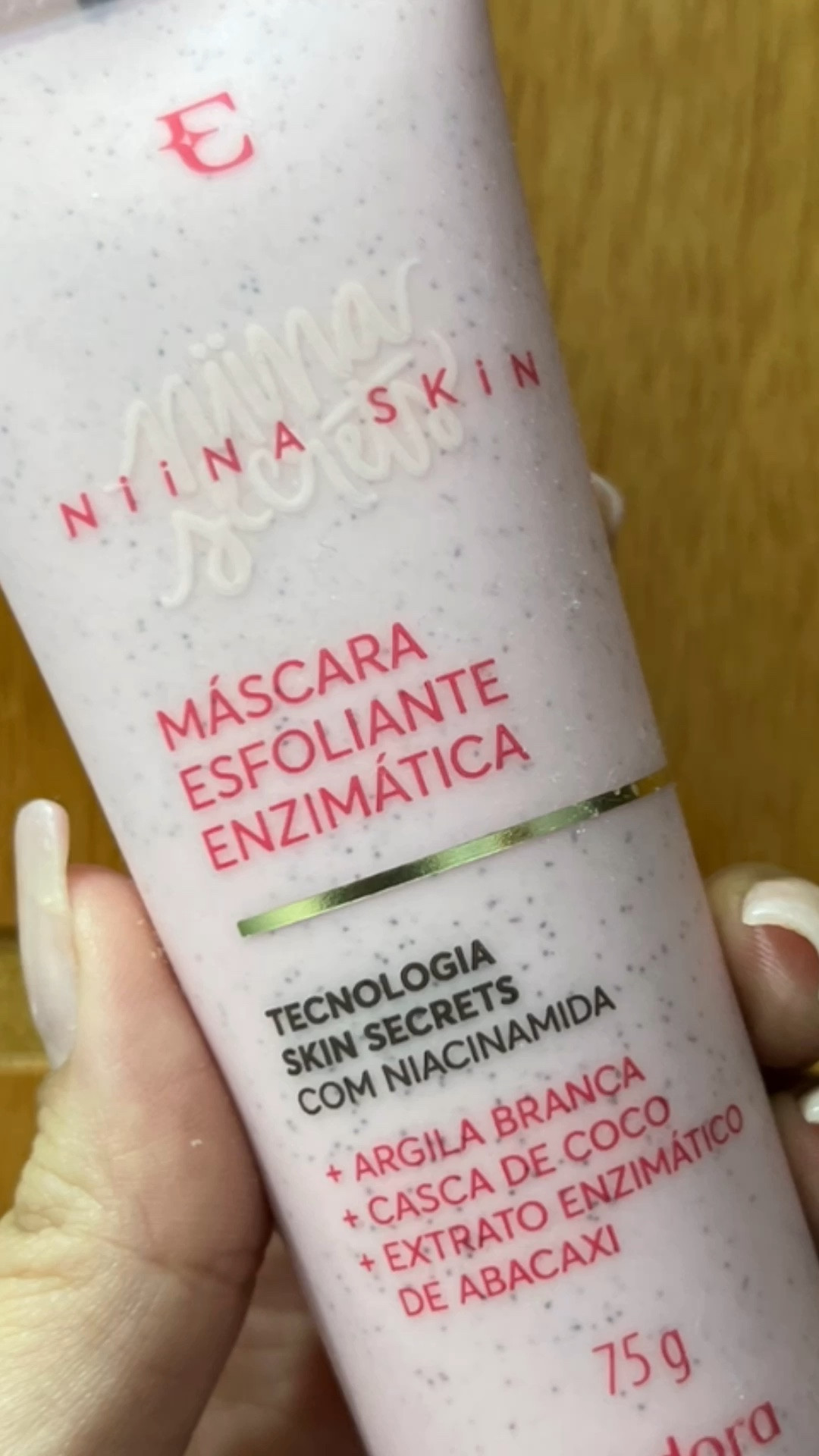 Uma esfoliação agradável que hidrata, estimula a renovação da pele e controla a oleosidade por até 6h.

#eudora 

#LTKbeauty #LTKbrasil