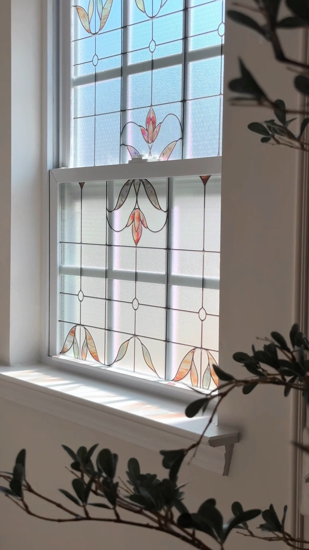 Let there be light 🌞 It’s amazing how much brighter it is by removing the blinds from just one window and this fun film adds so much character 😍
#artscapewindowfilm privacy window film, adding character to a builder grade home, window upgradee

#LTKstorytime #LTKHome