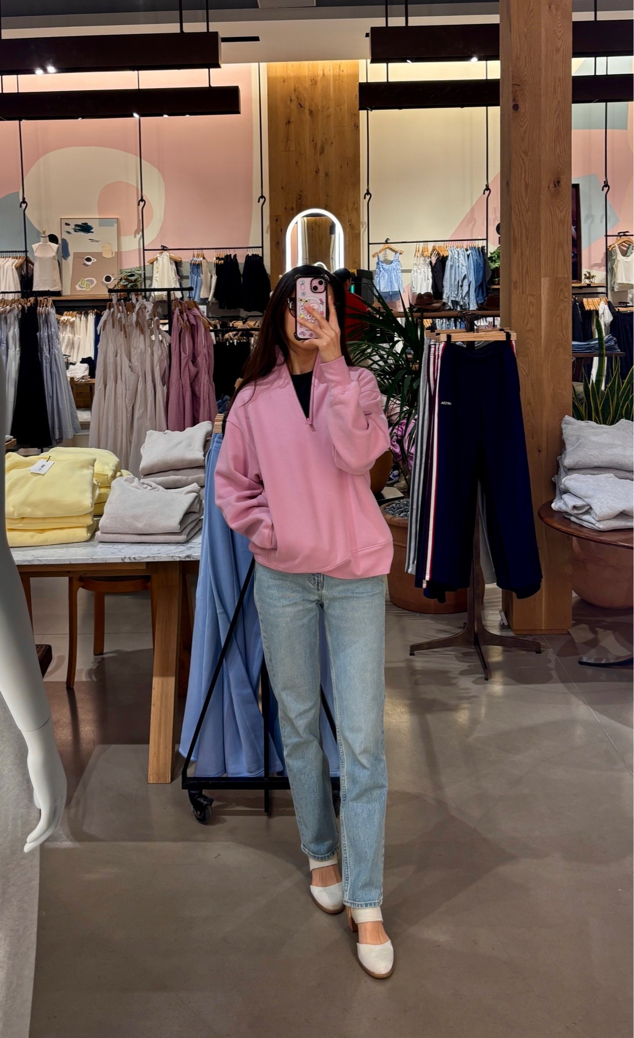 Super cozy 1/2 zip from @Aritzia! This is the boyfriend zip and my favorite of their half zips. I got it in 2XS and it defiantly runs pretty oversized. Jeans are from @abercrombie in 24 regular. Sandals from Toms. I am 5’4” for reference!