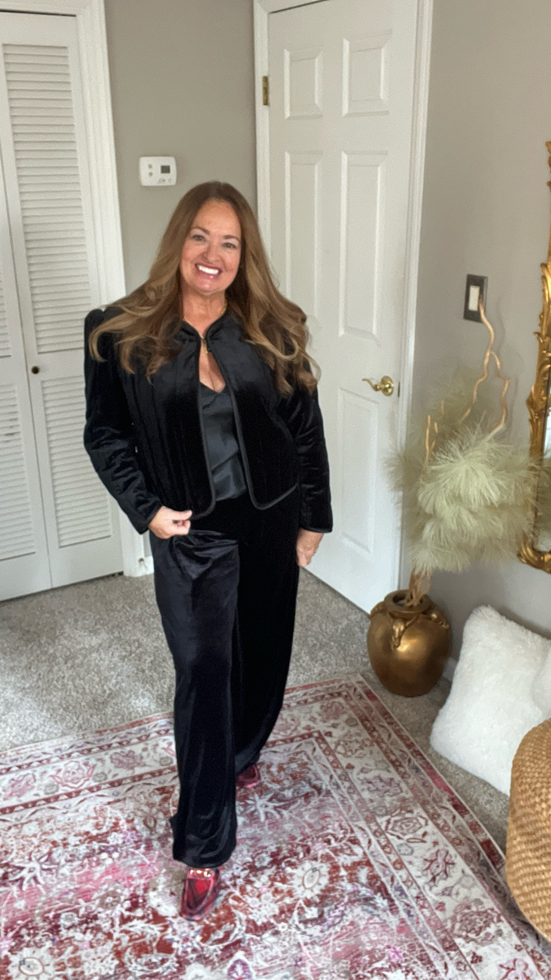 Velvet suit seperates for the Holidays and beyond. Tartan plaid loafers are so fun and unexpected 

#LTKootd #LTKvlog #LTKHoliday