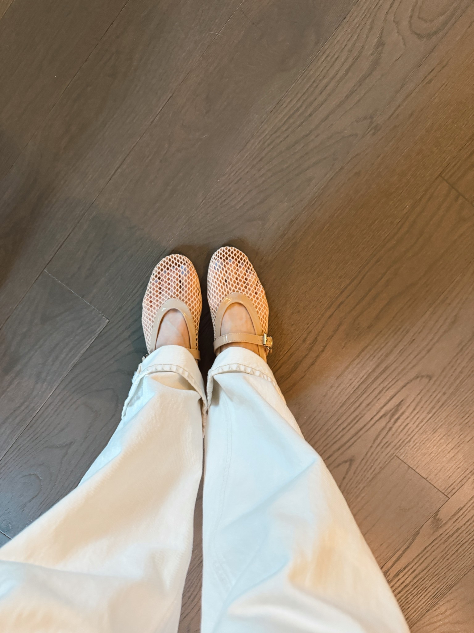 Amazon mesh flats!

#LTKmorningroutine #LTKgrwm #LTKootd