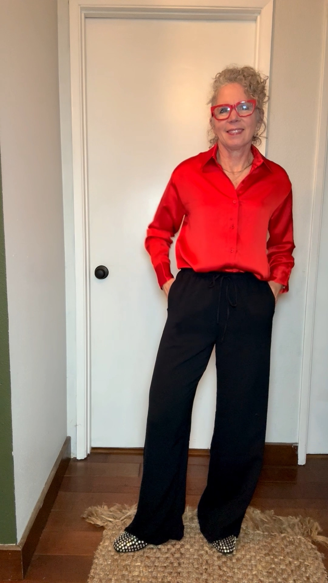 These pants are so comfortable with an elastic waste and drawstring. I dressed them up here, or you can dress them down with sneakers and a tee or sweatshirt. 