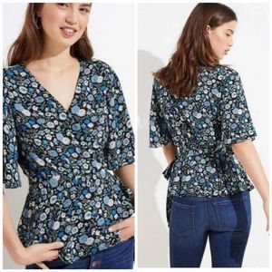 LOFT Feminine Floral True Wrap Top V-Neck Flattering Size XS | Poshmark