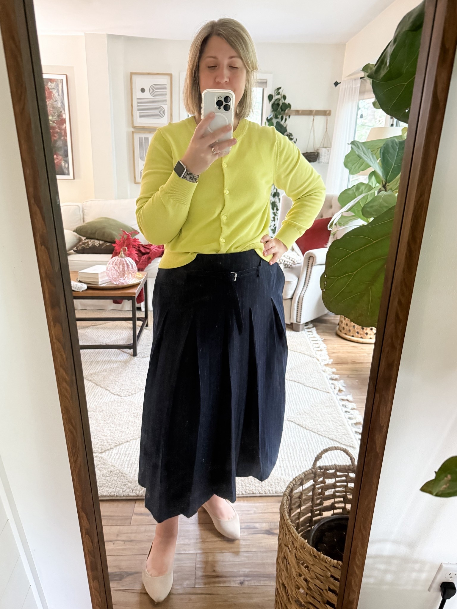 Love this skirt to transition to fall!