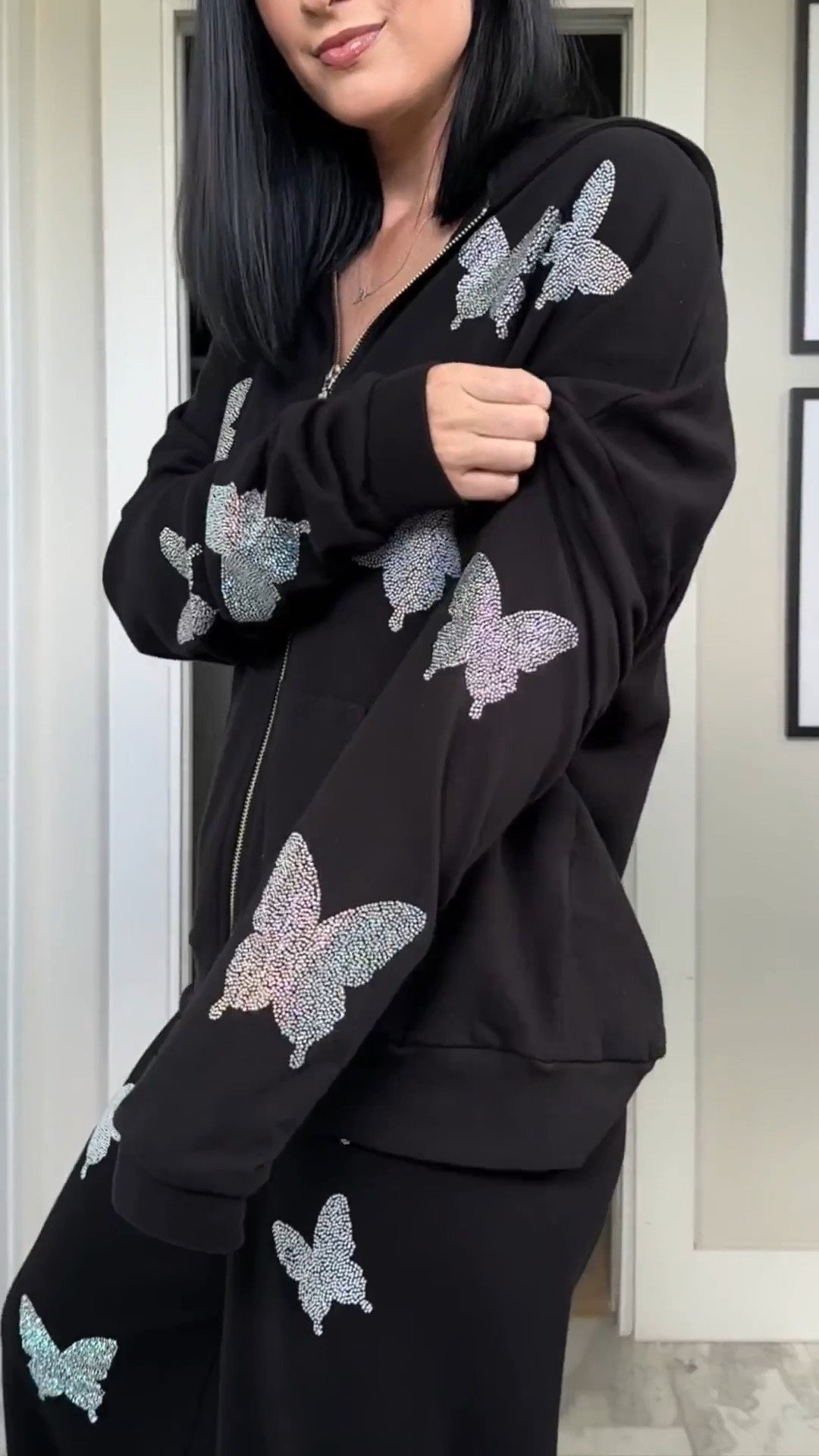 My Lauren Moshi butterfly set is 25% off! Use code ASHLEYH20 for 20% off everything else.

Wearing a small in everything 


#LTKSaleAlert