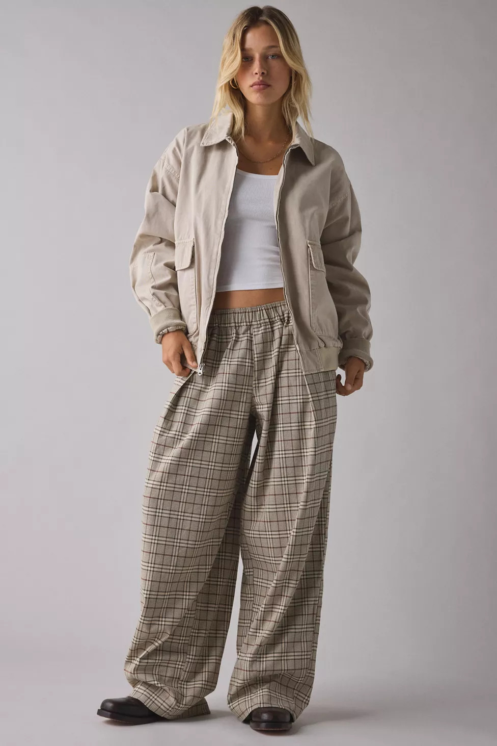 BDG Bobbi Baggy Twill Pull-On Pant | Urban Outfitters (US and RoW)