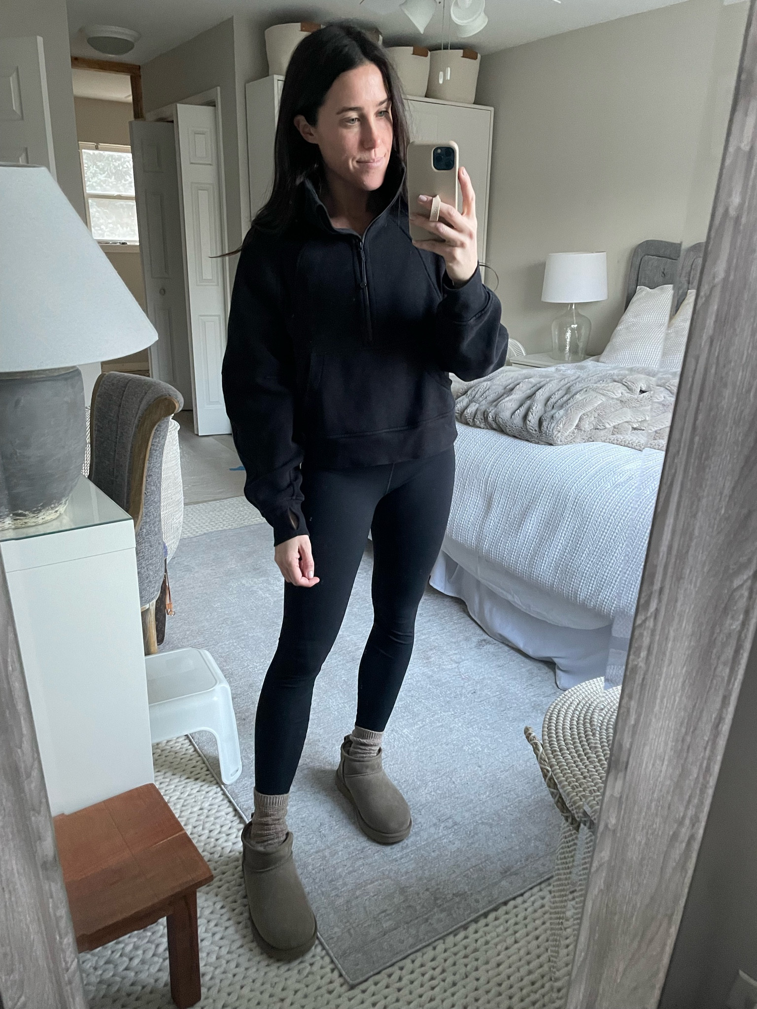 1.9.23
Lululemon scuba knit, Amazon leggings, ultra mini Uggs

#LTKstyletip #LTKSeasonal