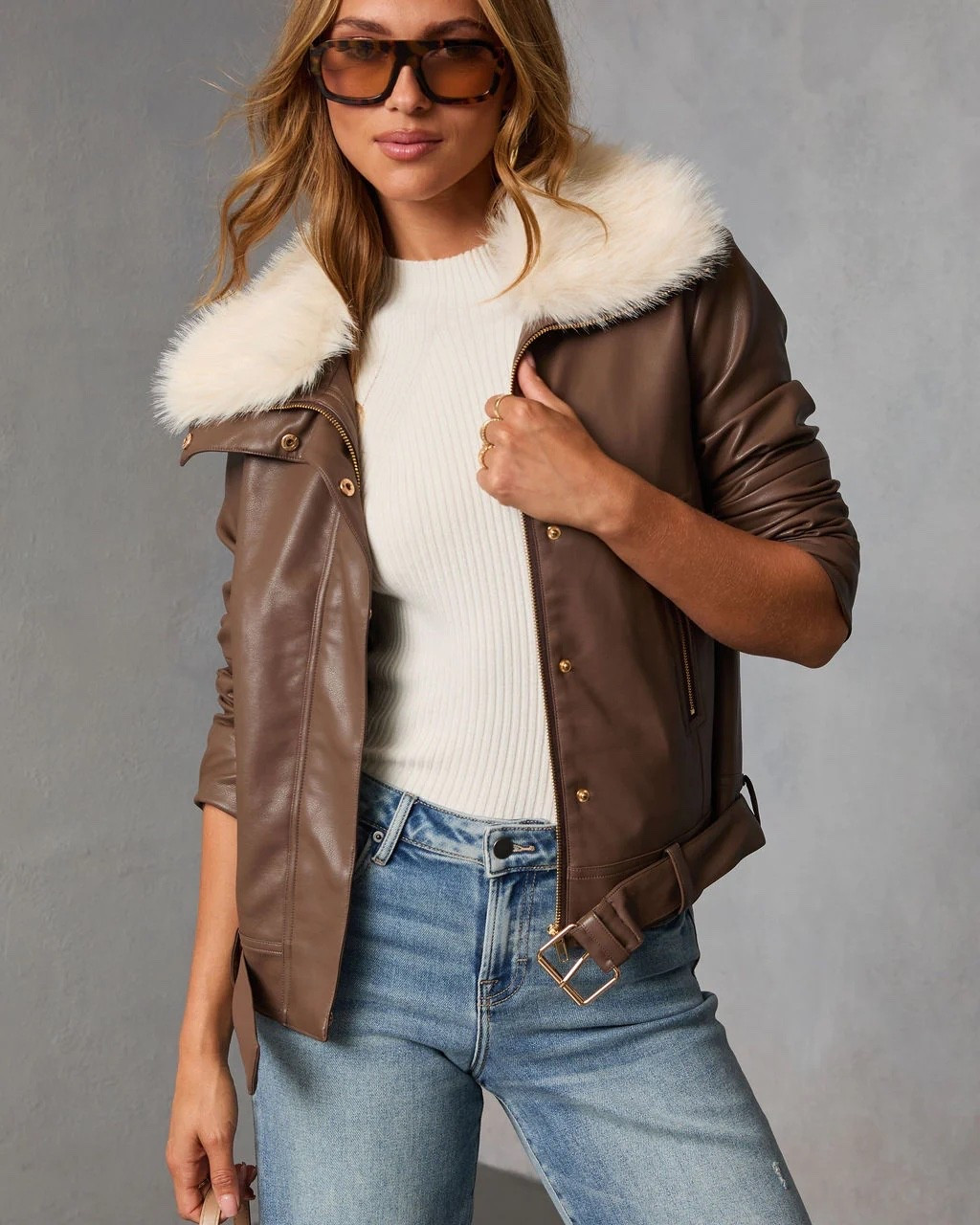 Georginna Leather Faux Fur Collar Moto Jacket

#LTKSaleAlert #LTKSeasonal #LTKFindsUnder100
