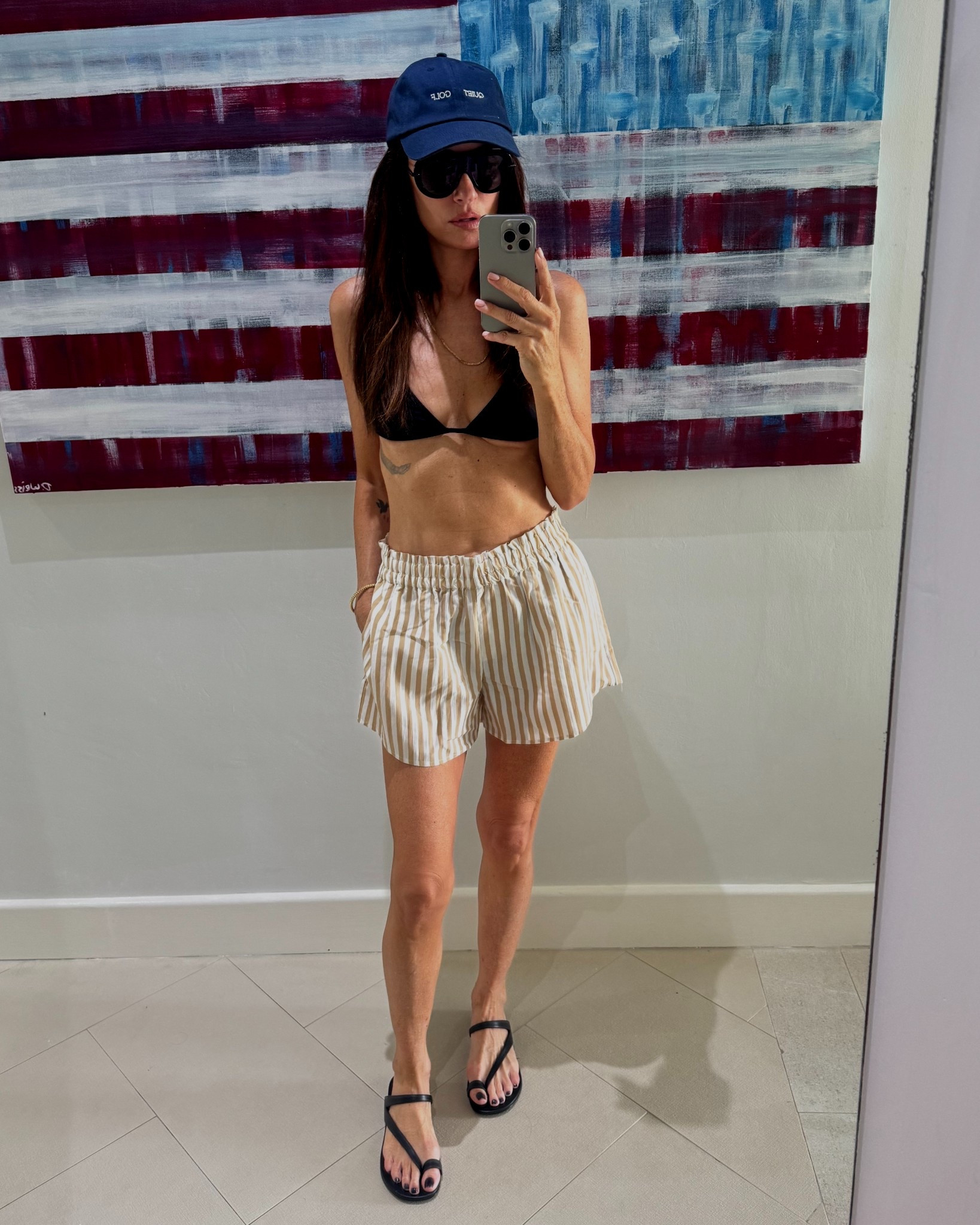 Vacation casual! These shorts will be a summmer staple. 🖤