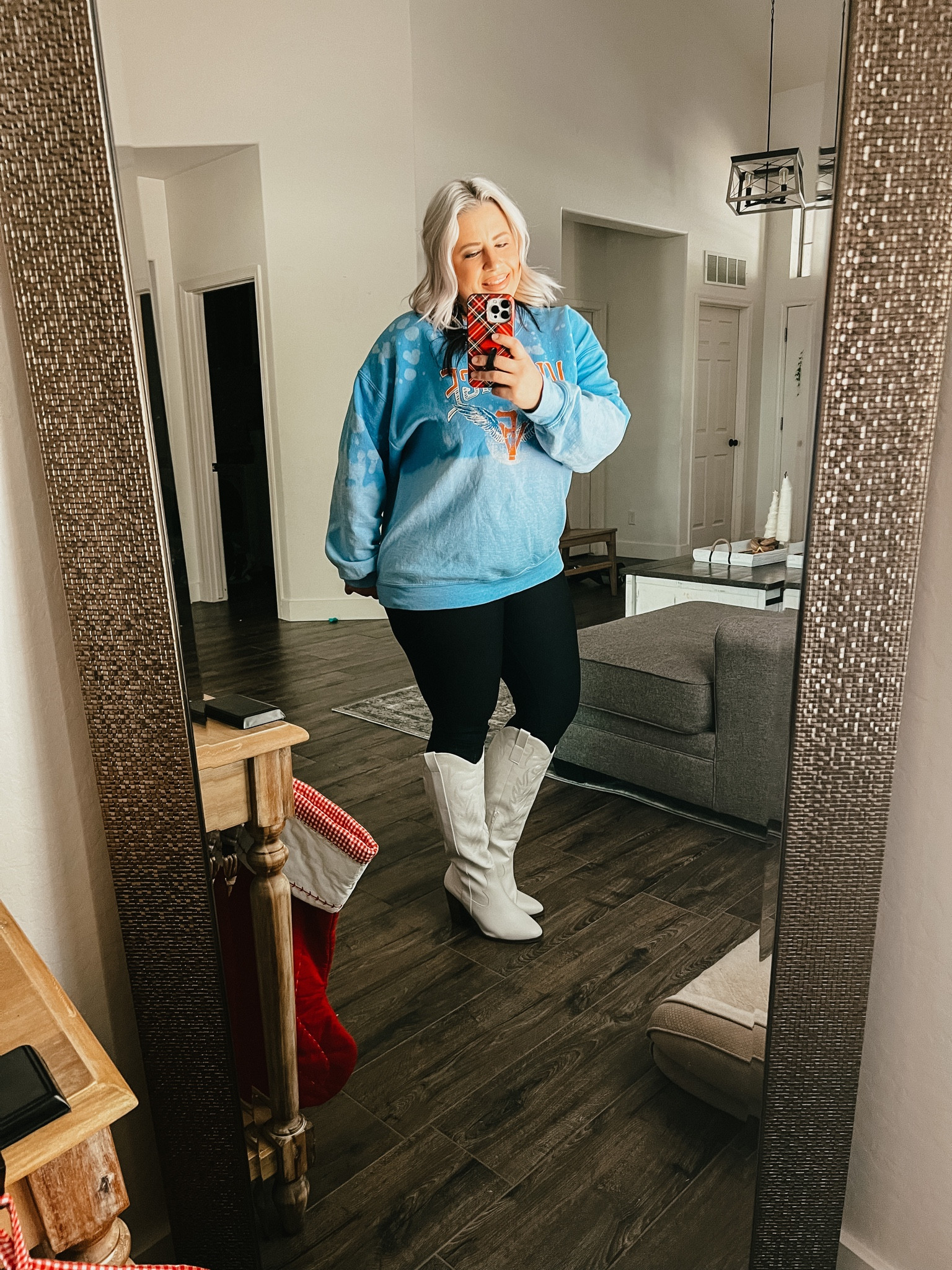 Arula Sierra Wide Calf Boot White
Wearing a size 10
My calf size is 16 1/2
#widecalfboot #arula #sierrawidecalfboot #boots #tallboots 

#LTKshoecrush #LTKFind #LTKcurves