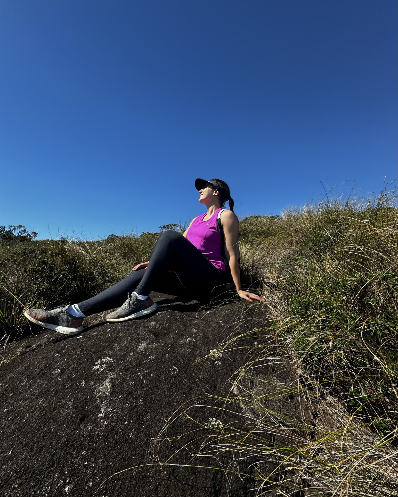 Trilha: Se conectar com a natureza e consigo mesmo. 
Antes de ir saiba que é preciso alguns itens indispensáveis. 

#LTKbrasil #LTKgiftguide