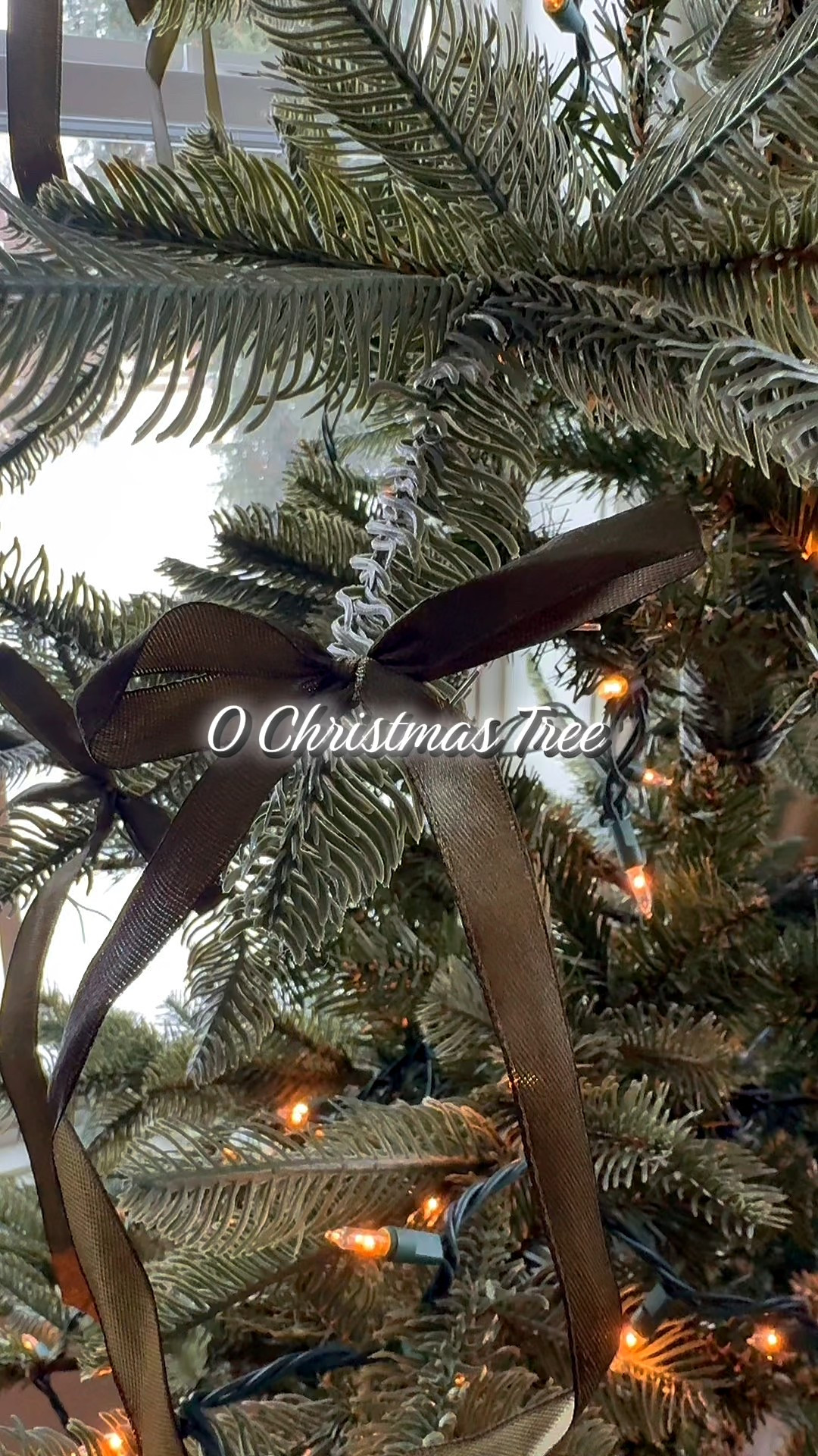 My love for Christmas trees is real ♥️ this is one of my favorites and I found the cutest bows to add to it! 

#LTKSeasonal #LTKHome #LTKHoliday