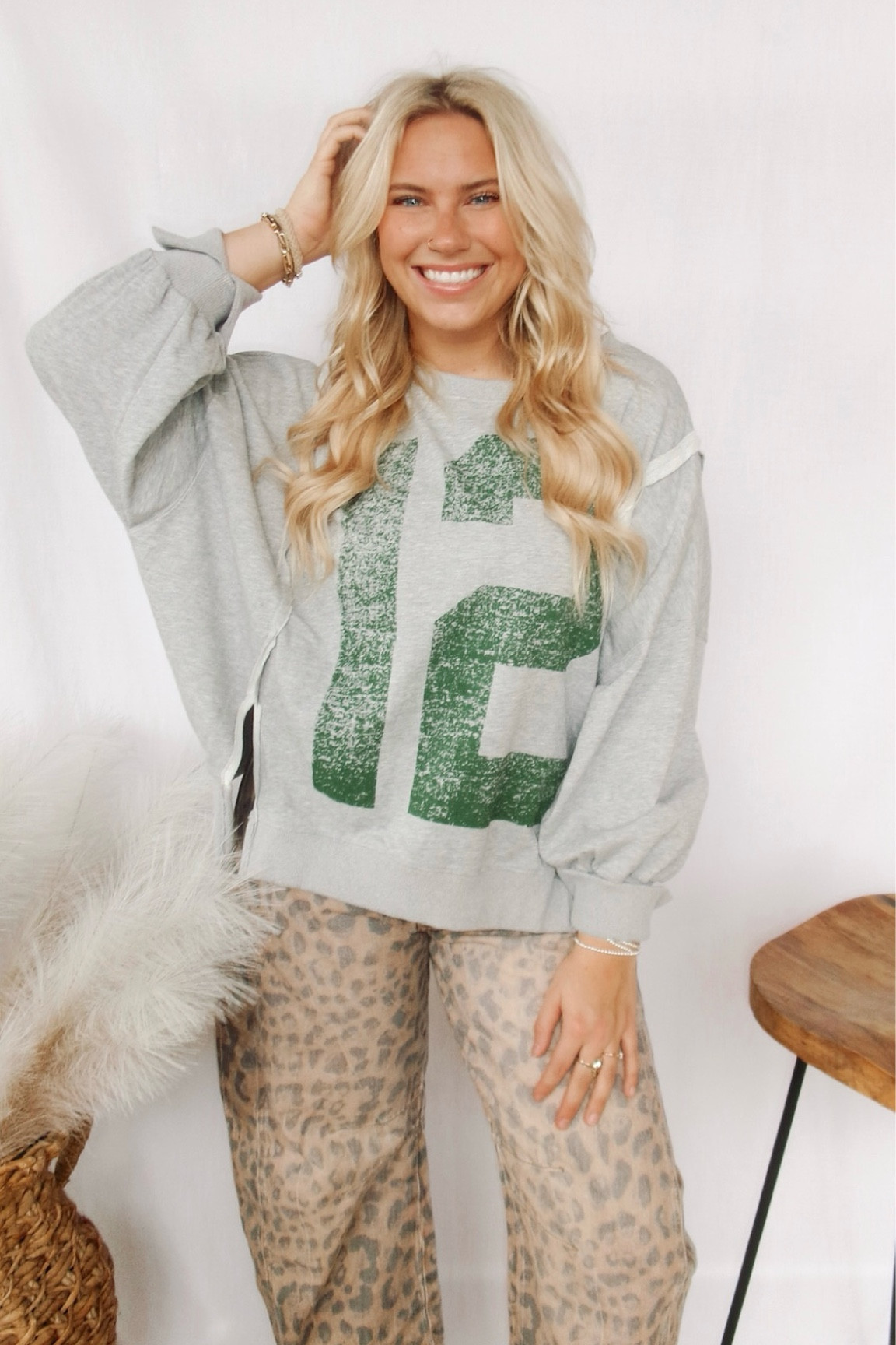 Leopardddddd. Yes  

#LTKSeasonal #LTKFindsUnder100 #LTKHoliday