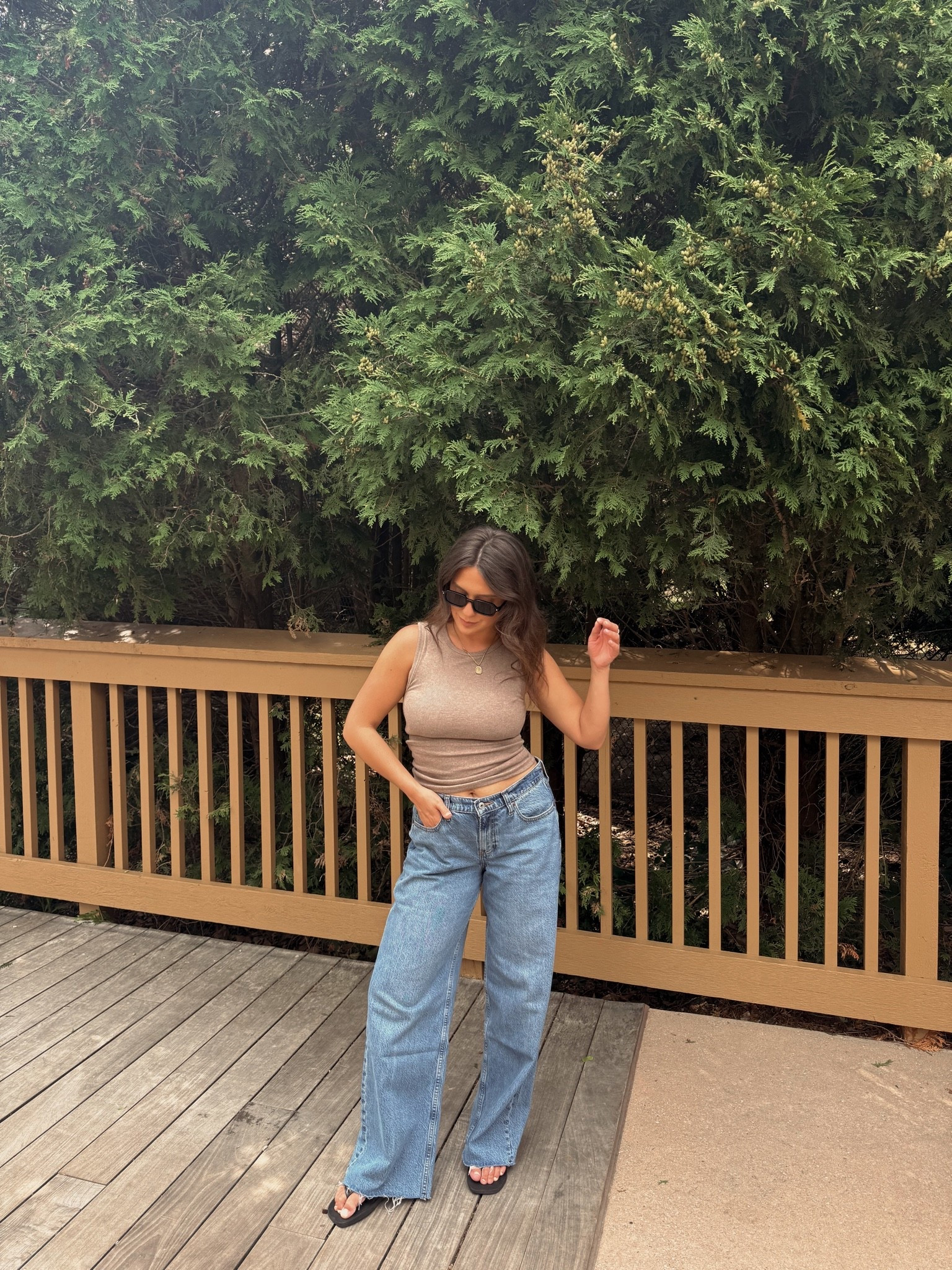 Size S tank
28 jeans

#LTKootd
