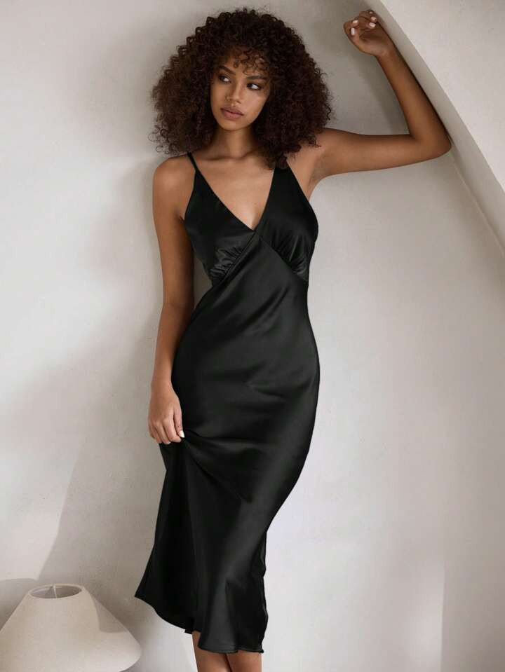 SHEIN Leisure Comfortable Satin-Like Silky Soft Spaghetti Strap Nightgown For Women | SHEIN