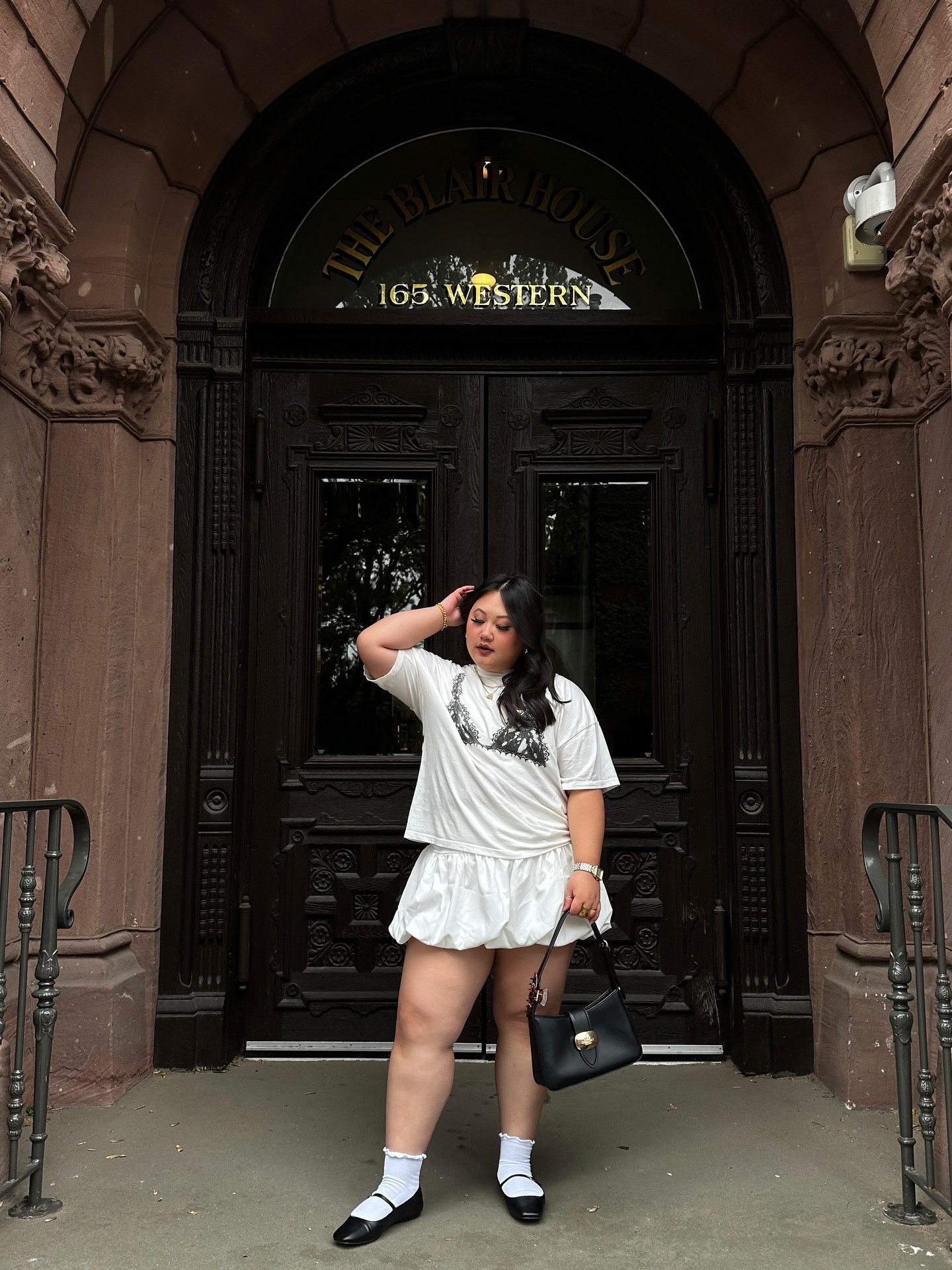 Sorry to burst your bubble! 🫧

Outfit Details tagged + linking on @ltk.creators 

FOLLOW @angelstyledthat for more midsize + short girl fashion inspo 
.
.
.
Outfit diaries, style diaries, style ideas, style trends, content creator, fashion blogger, midsize style, midsize fashion, summer outfits, summer style, casual outfit, summer fashion, casual style, trendy style, trends, summer outfit, Minimal fashion, minimal outfit, minimal style, chic summer outfit
#midsizestyle #shortgirlfashion #shortgirlstyle #midsizegals #midsizeoutfits #trendingreel #midsizefashion #summerstyles #summerfashion #womensupportingwomen #femalegaze #summeroutfit #pinterestinspired #Pintereststyle #Pinterestaesthetic #minimalstreetstyle #minimalstyledaily