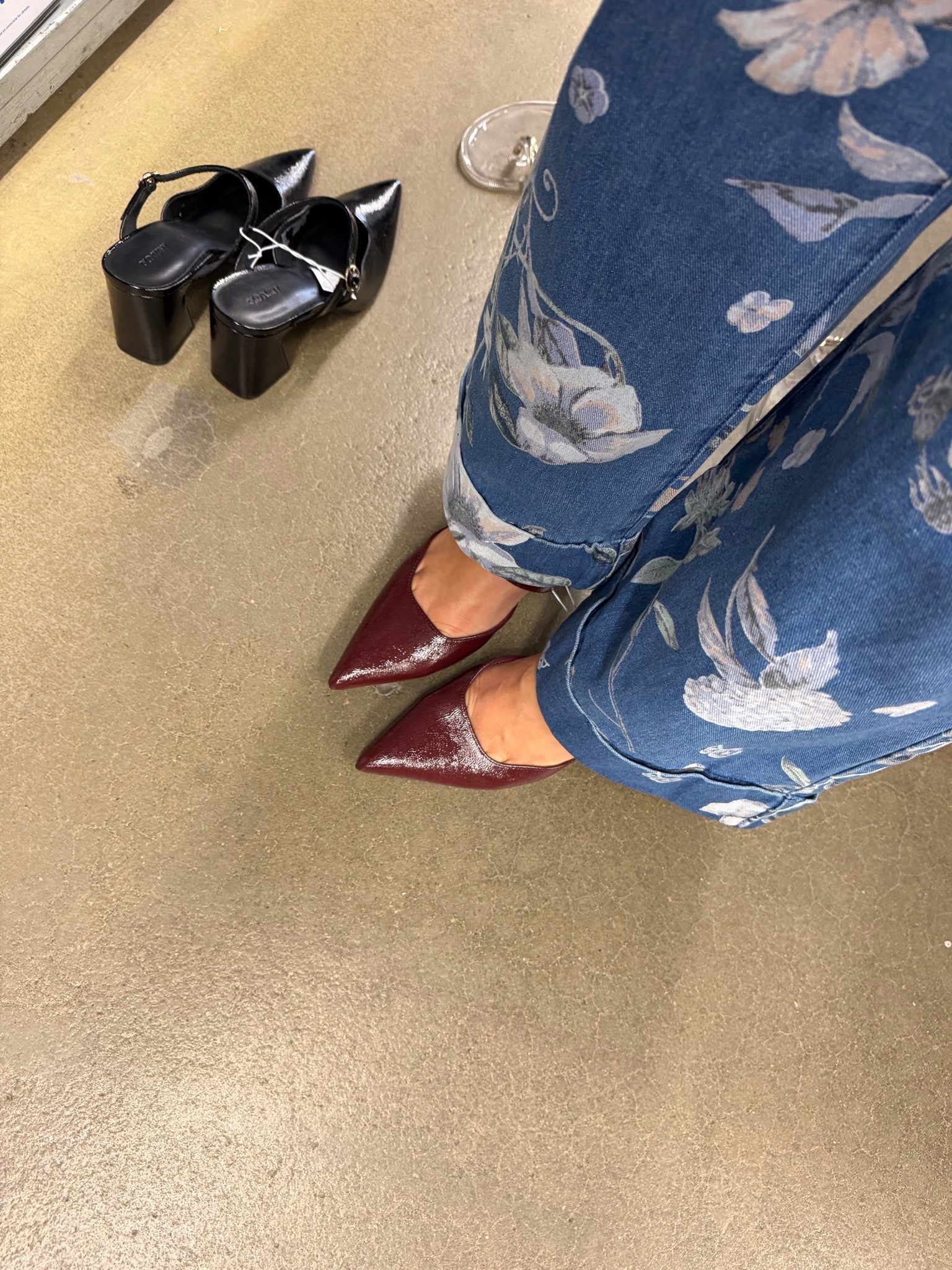 Love the burgundy and perfect fall shoe

#LTKSaleAlert