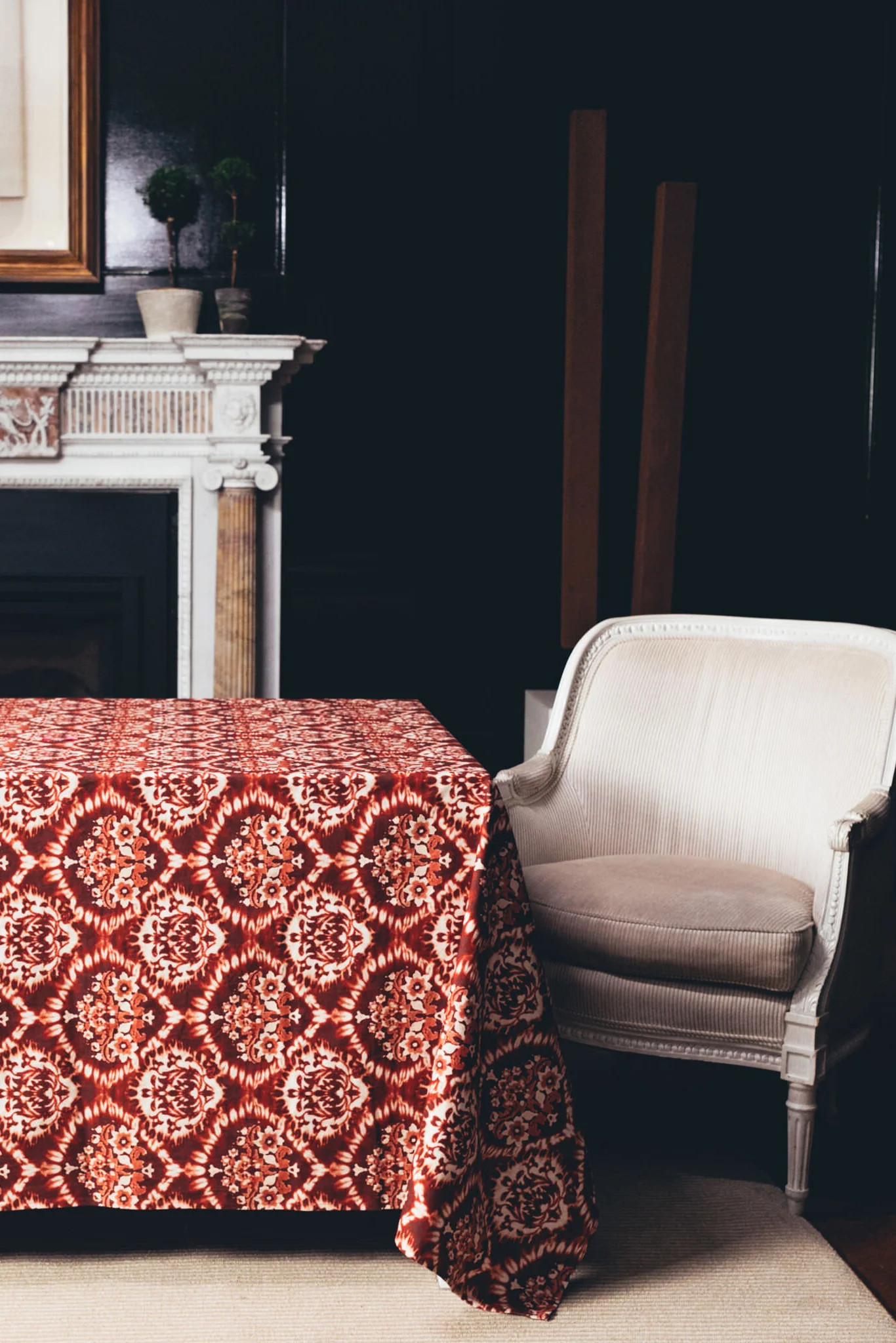 Scarlet Damask Tablecloth | Tuckernuck (US)