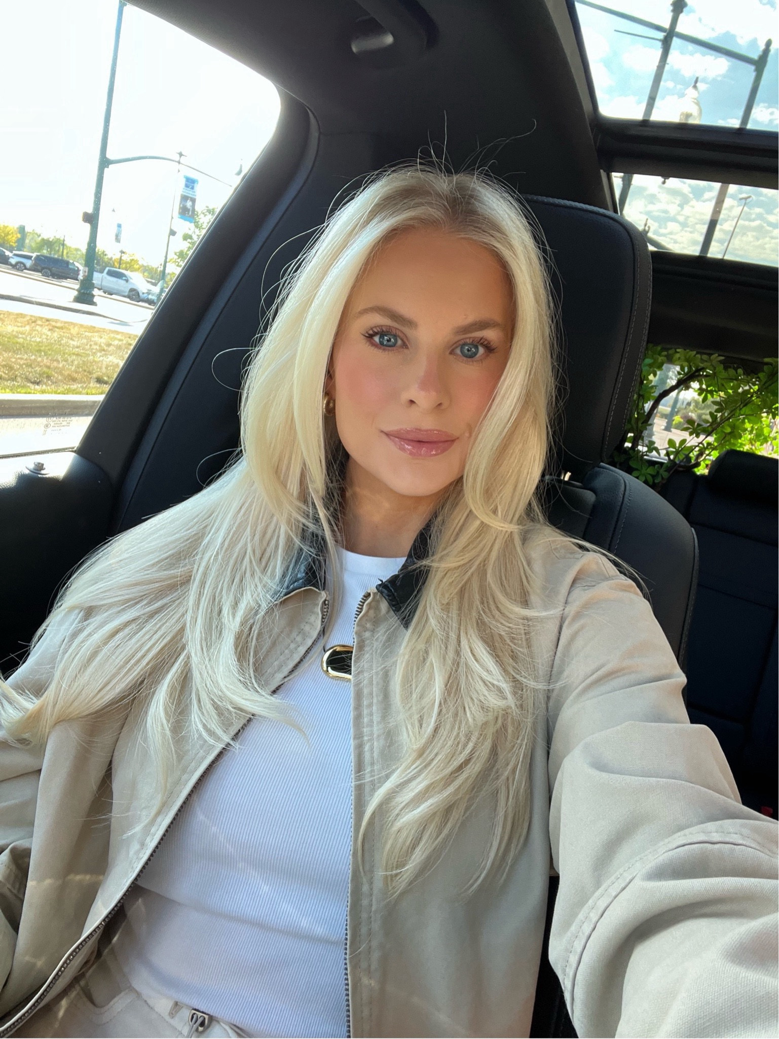 Lip combo I’m loving! 

Shades:
Liner - buff
Glass - champ stamp fantasy

Small in tee, medium in jacket, sized up one size to 27 in pants for a looser fit, true to size in shoes. Code kathleen15 for necklace!

#kathleenpost #fallfashion

#LTKSaleAlert #LTKBeauty