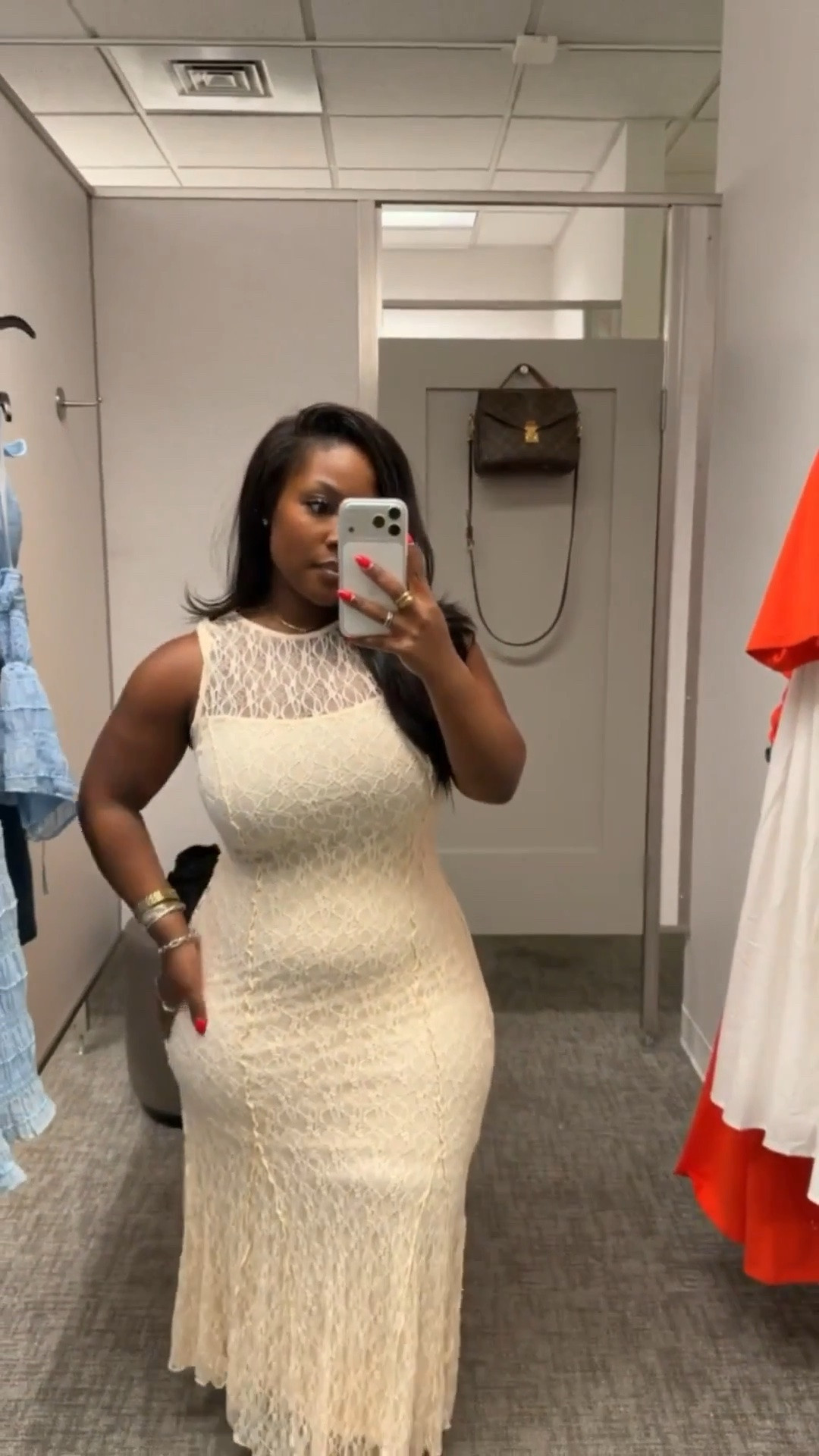 This one is really cute and classy. It’s super fitted but still modest. Perfect for any future brides 🤍

Dress is 60% off at Nordstrom ✨

Dress: Size L

Linking the rest of my Nordstrom try-on below!

#LTKSaleAlert #LTKSeasonal #LTKMidsize