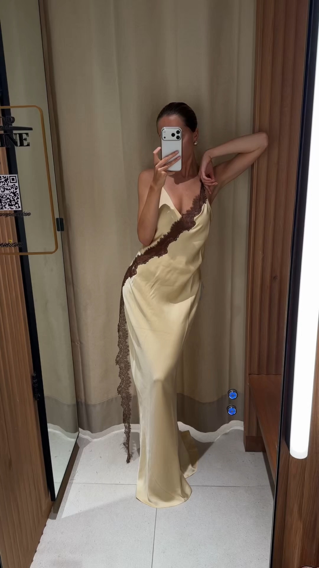 The most beautiful wedding guest dress 🍨 If you’re between sizes, I’d recommend sizing down 🫶🏼 I’m wearing a size S in the video, but it was slightly too big on me, XS fits perfectly. For reference, I’m 173 cm and wearing heels with it.

#LTKootd