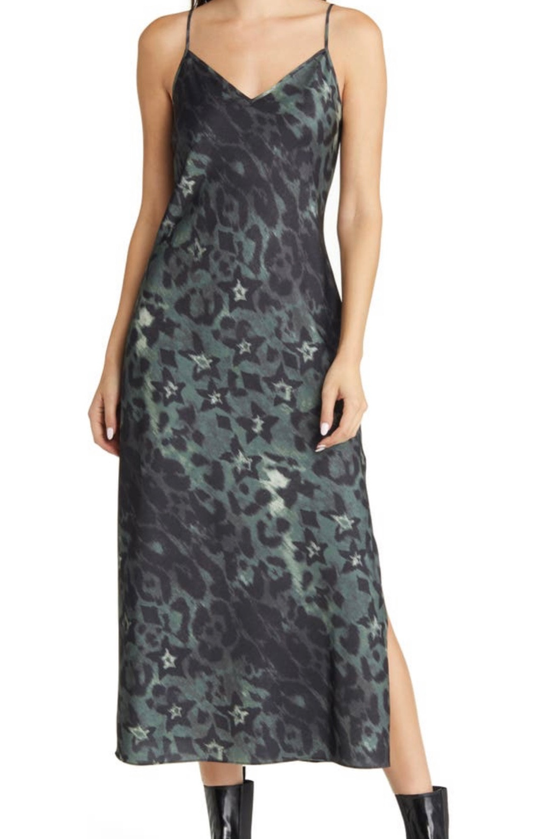 This dress can be dressed up or dressed down. Wear it to a PTA meeting with flats and a jacket then change into heals and lose the jacket for a sexy date night! The color is so beautiful too! 