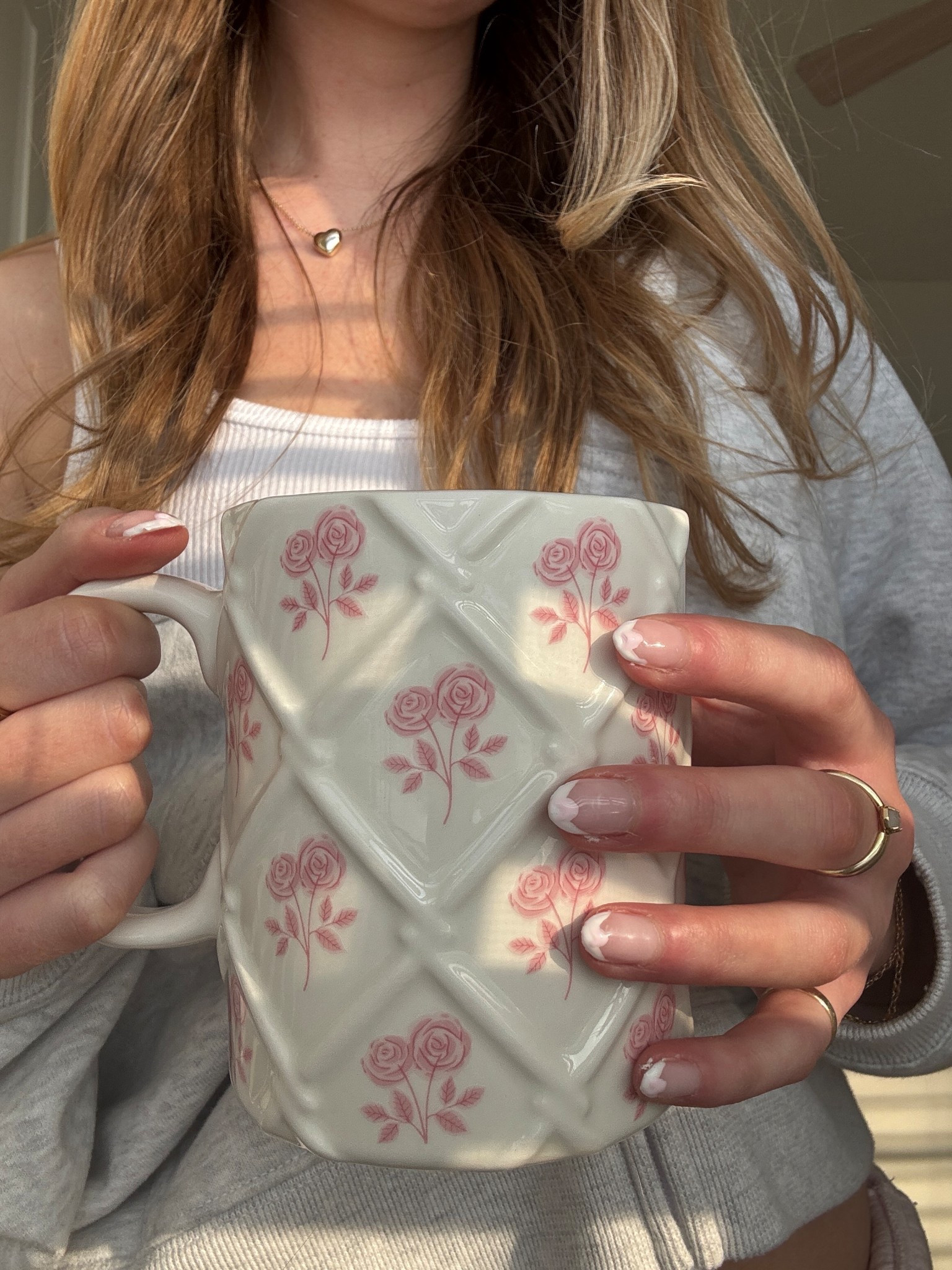 Valentine’s Day nails 💌

#valentinesday #valentinesdaynailinspo #nailinspo 

#LTKdayinmylife #LTKValentine #LTKmorningroutine