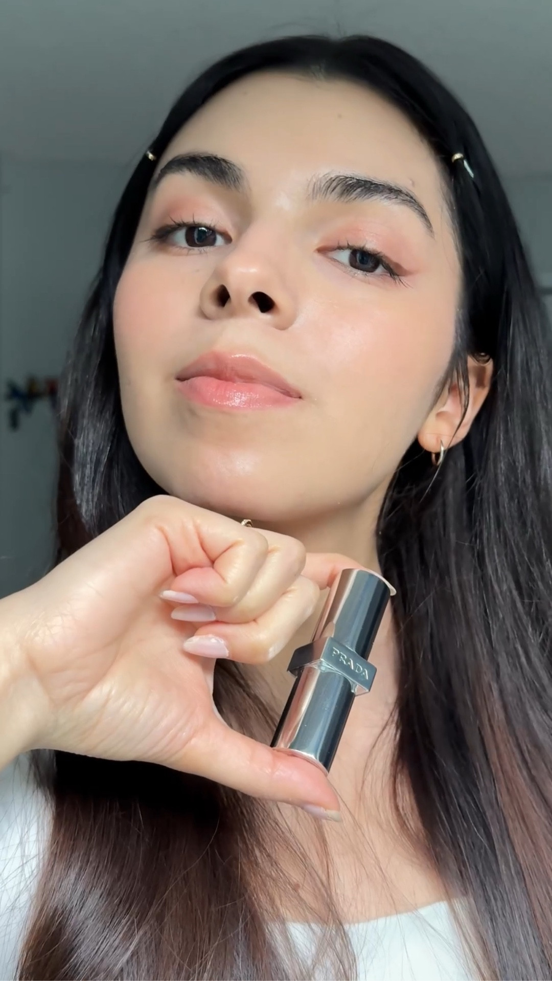 the @pradabeauty new banana lip balm smells just amazing 🍌😮‍💨

it’s not only good for a golden shimmer lippie, but also as a glowy highlight ! This launches on July 8th @sephora ✨

—would you get?? 💛

#PradaBeauty #GiftedByPradaBeauty #PradaBalm #PradaBeautyBananaBalm #glowy #lipbalm #aesthetic #makeup #thatgirlaesthetic #luxurybeauty #beauty #ugc #ugccreators #ａｅｓｔｈｅｔｉｃ