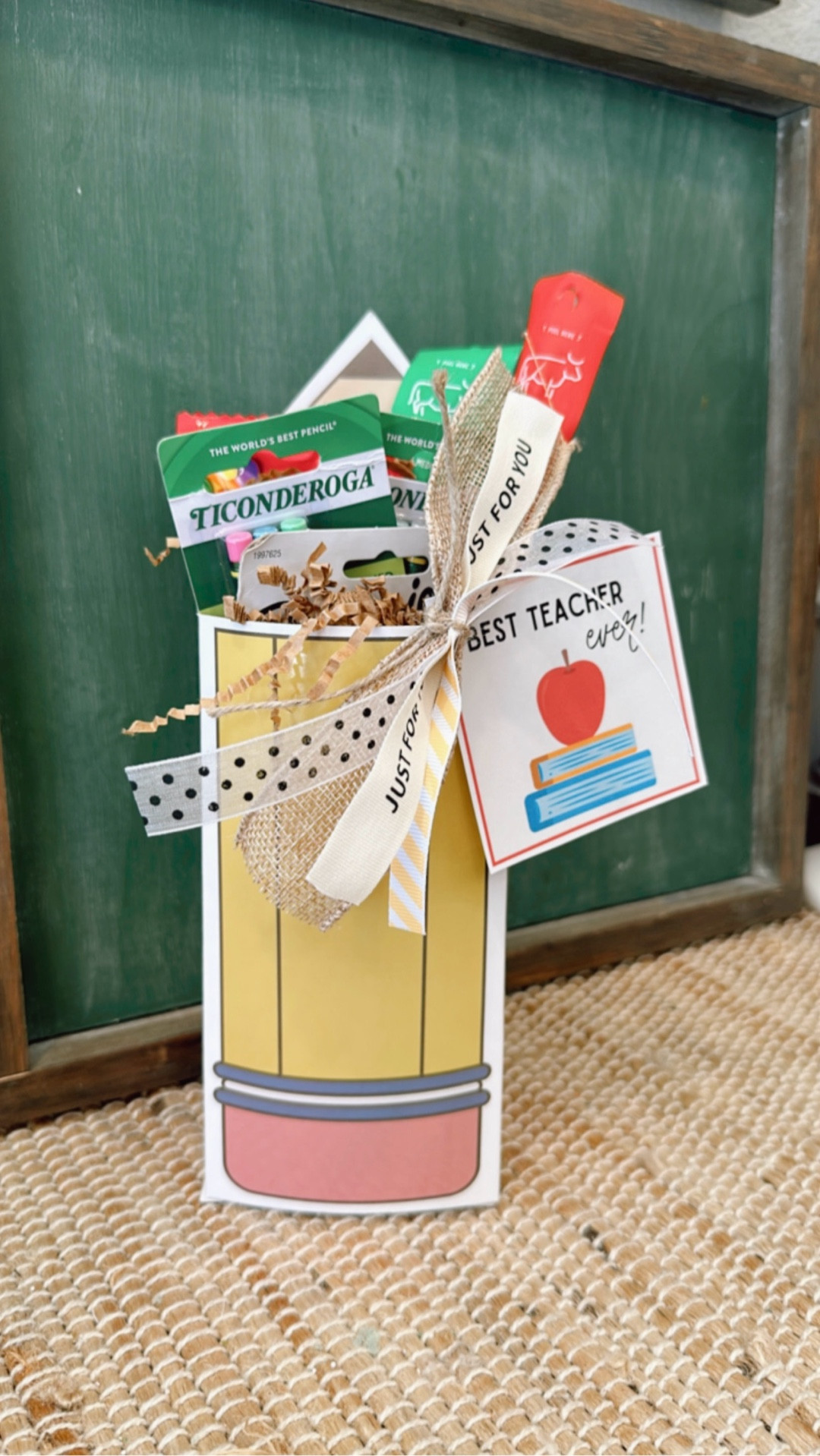 Teacher Appreciation is right around the corner & these pencil boxes are great for gifting. Fill them full of school supplies, little gifts, snacks or a gift card. Add a gift tag & ribbon & you are set! Join me for more gift ideas🍎📚✏️



#LTKSeasonal #LTKmomlife #LTKstorytime