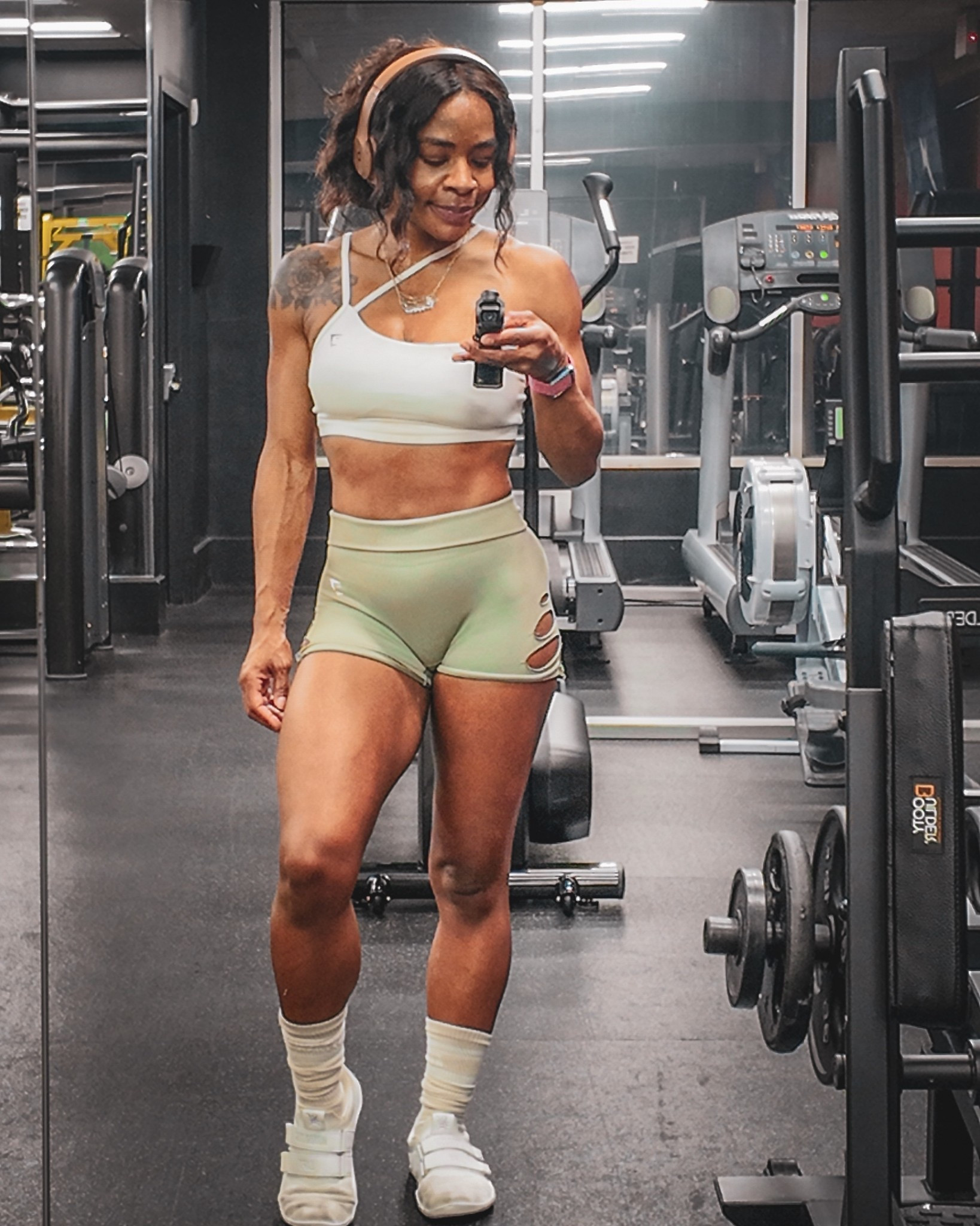 When you look good, you lift good! What I wore for my glute and hammie workout! 



#LTKActive #LTKStyleTip