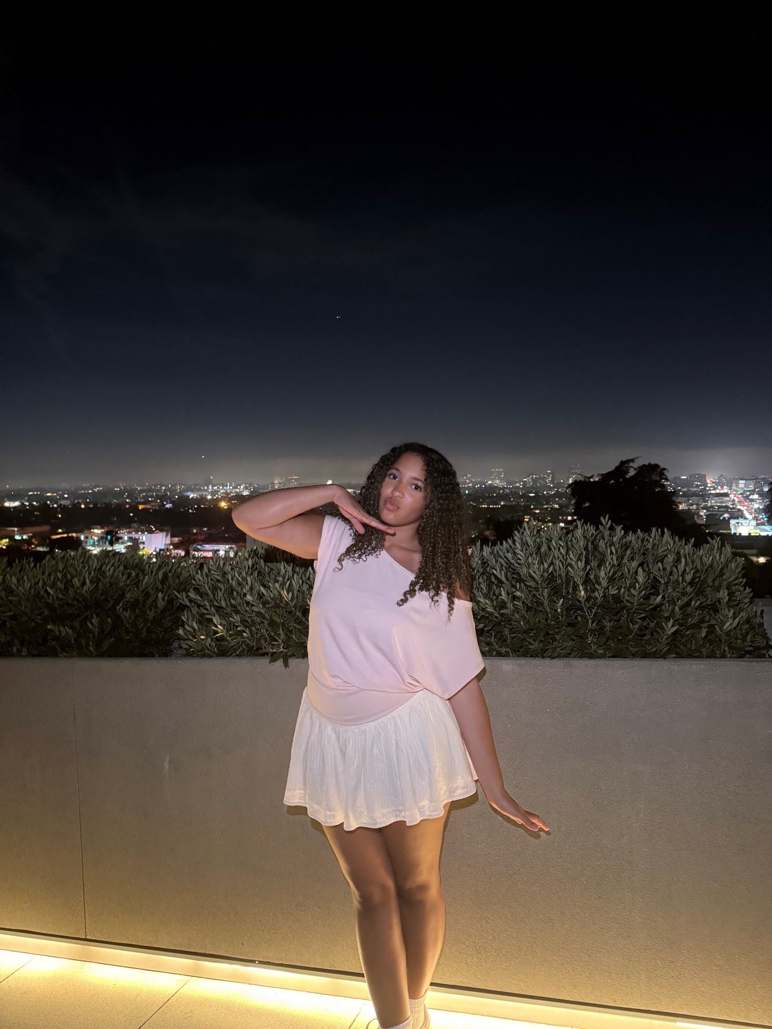 Harlows Spring Break OOTD

The skirt is actually a skirt. Def size down runs 1 size big and stretchy waist. Skort has a matching top (linked)

top true to size. wearing with the bandeau top. 

#LTKMidsize #LTKSwim #LTKmomlife