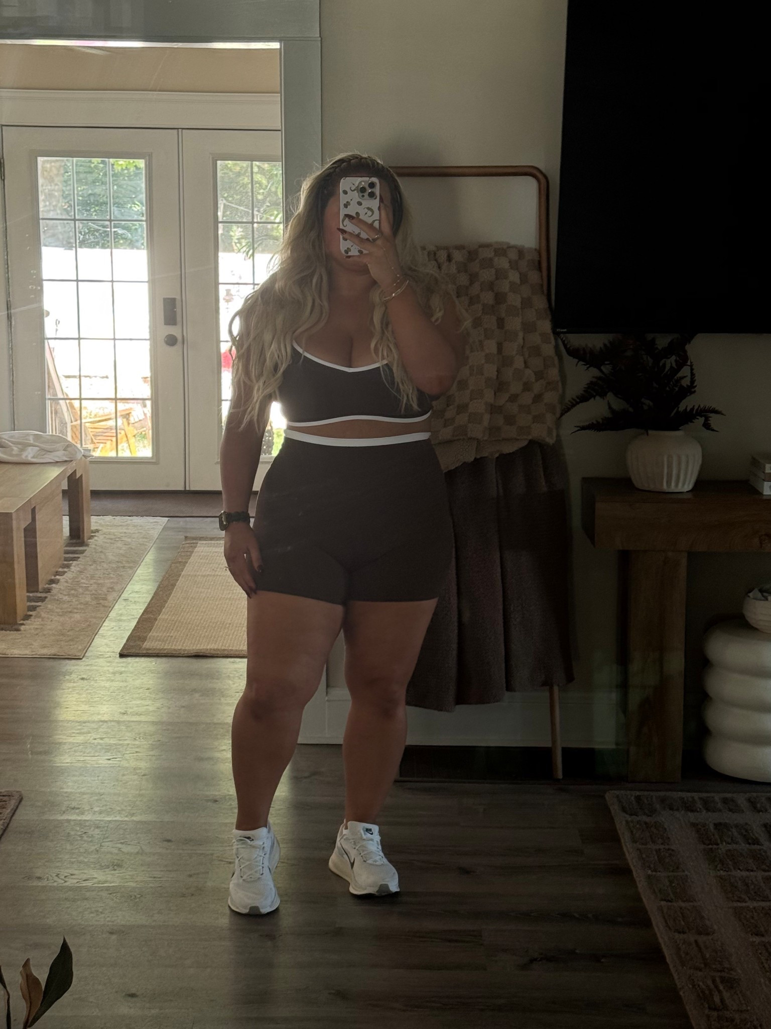 XL TOP
XL BOTTOM

Hot girl walk but make it chic!! This matching set from the Abercrombie YPB line is giving major athleisure goals… comfy, flattering, and perfect for workouts, errands, or coffee runs. 🍂👟 

#HotGirlWalk #AthleisureStyle #MatchingSet #AbercrombieYPB #OOTD #LTKfit #LTKactive #LTKStyle #FallOutfits #WalkingOutfit #EverydayAthleisure #AbercrombieStyle #LTKFinds #LTKUnder100


#LTKActive #LTKMidsize #LTKStyleTip