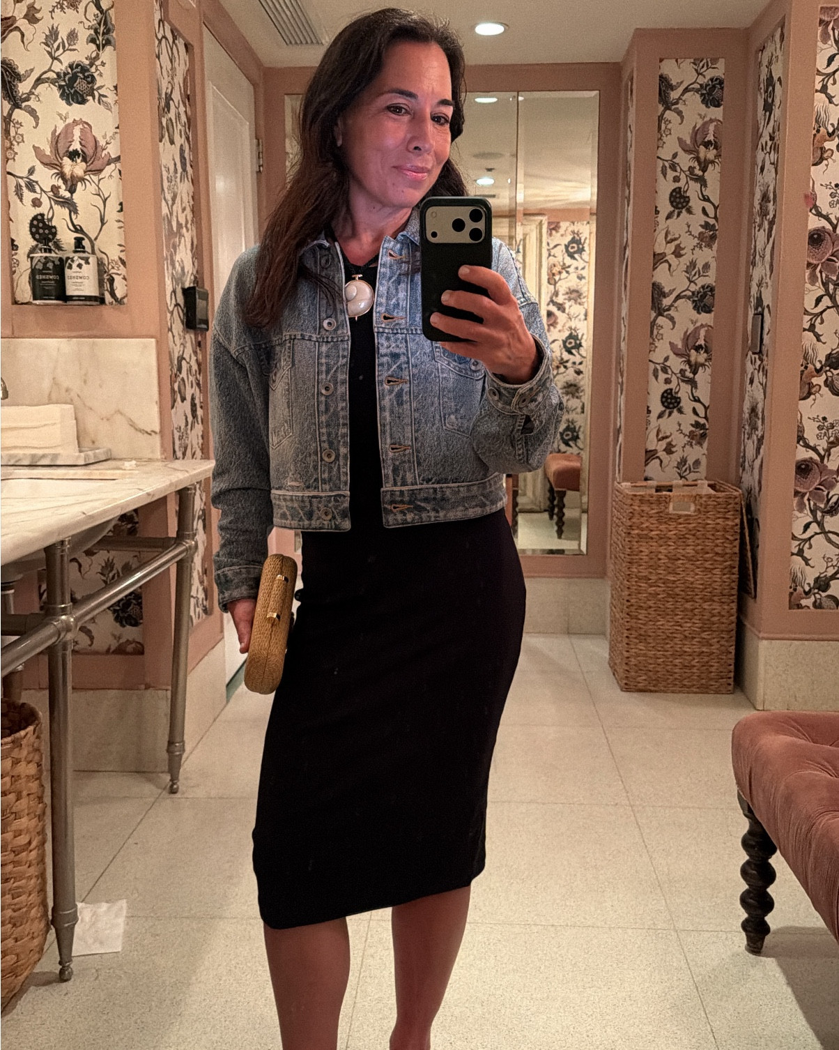 Miami nights in a few forever seasonless classics. 

#LTKdayinmylife #LTKgrwm #LTKootd