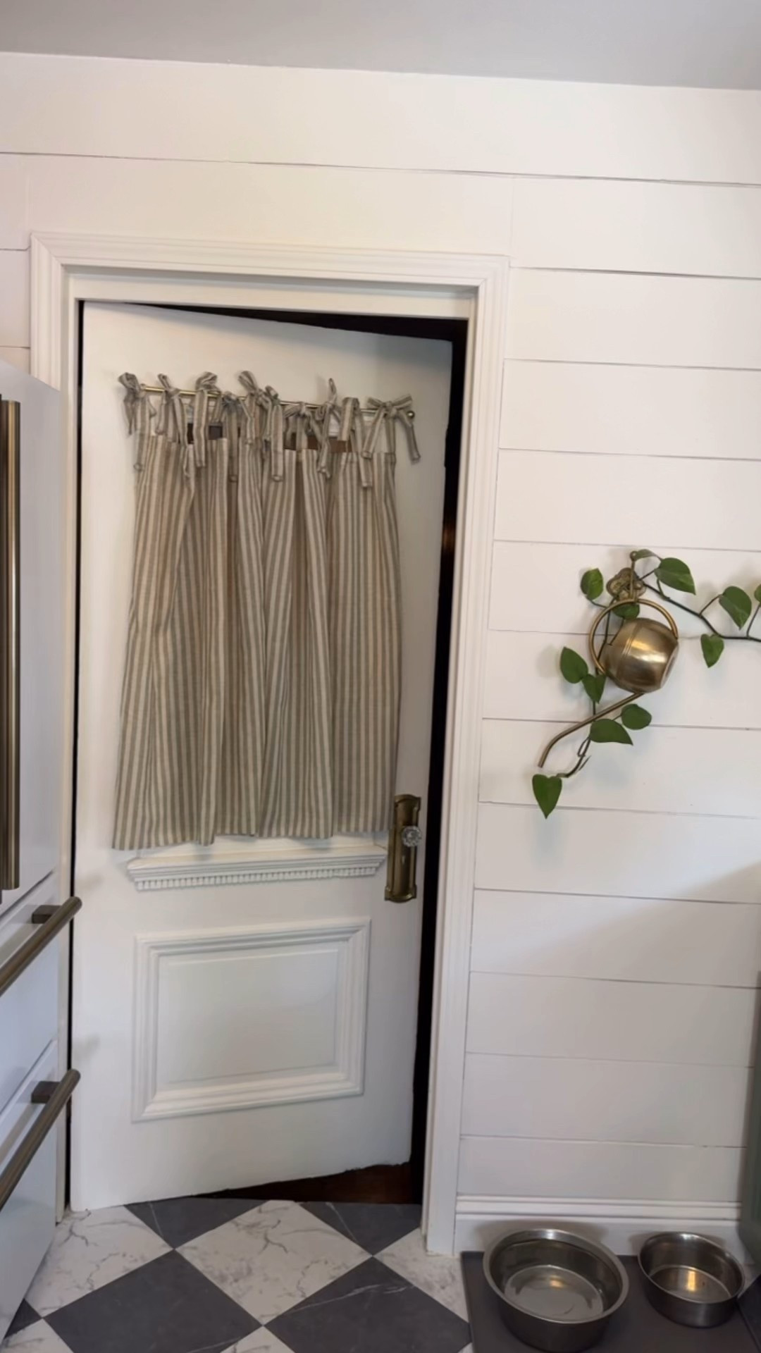 Cafe curtain + rod 

#LTKHome