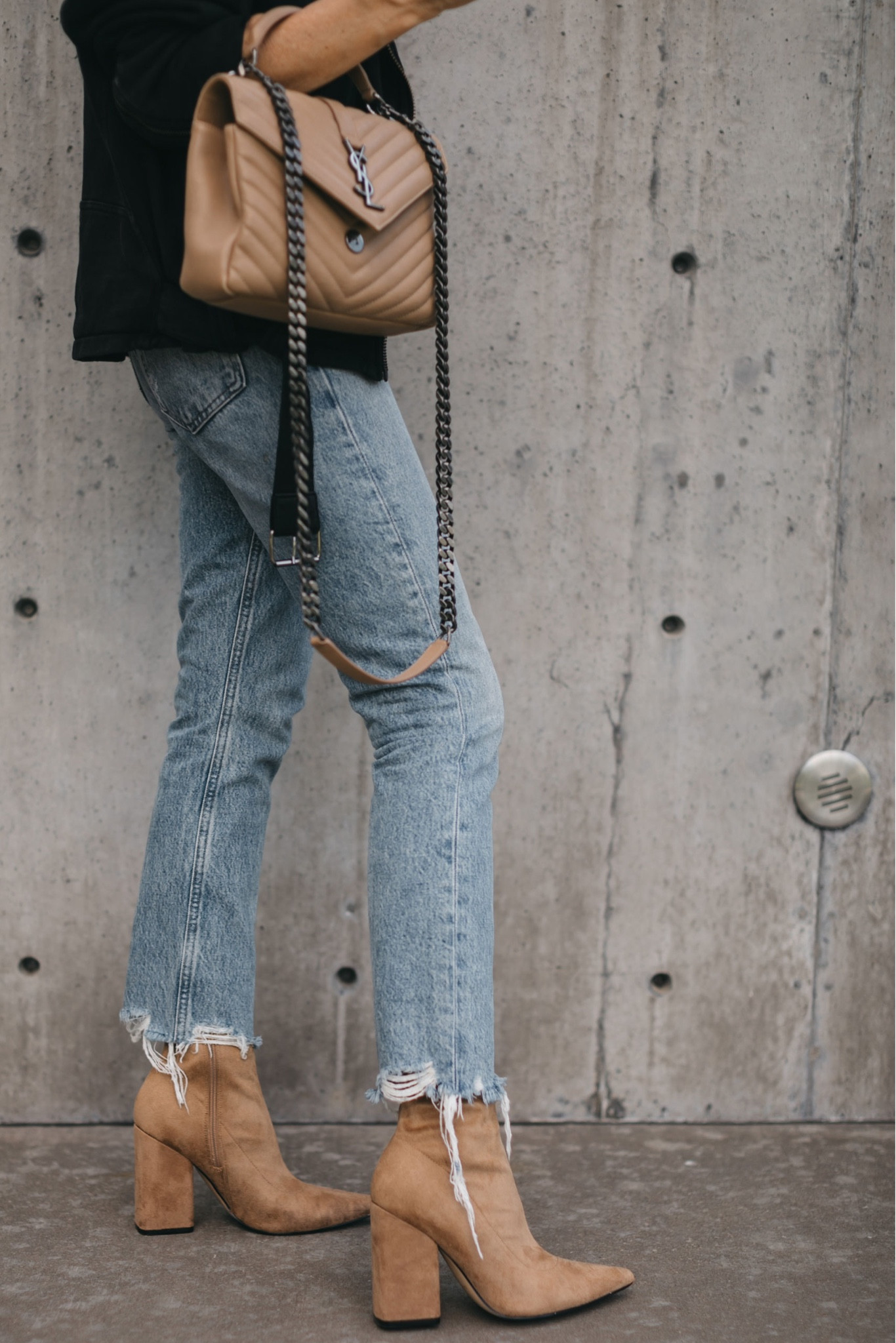 Happy Wednesday ladies! 🤎 The perfect pair of jeans to wear with all of your booties this fall is live on soheather.com! I can always count on @nordstrom to have the best denim AND boots>> a must~have fall combo! #ad #nordstrom #nordygirl

These jeans are high-waisted with a slim straight leg which is perfect for wearing over your favorite pair of ankle boots! They run tts. I’m wearing a size 24. 

And by the way these camel ankle boots are so good! I love the pointy toe which elongates your legs and the block heel makes them crazy comfortable! They’re ON SALE now making them under $100 and the come in 4 gorgeous colors! 





#LTKsalealert #LTKshoecrush #LTKstyletip