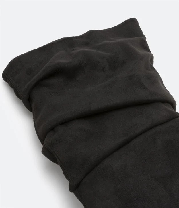 Bota Cano Médio Texturizada com Bico Fino e Salto Alto Preto | Renner (BR)