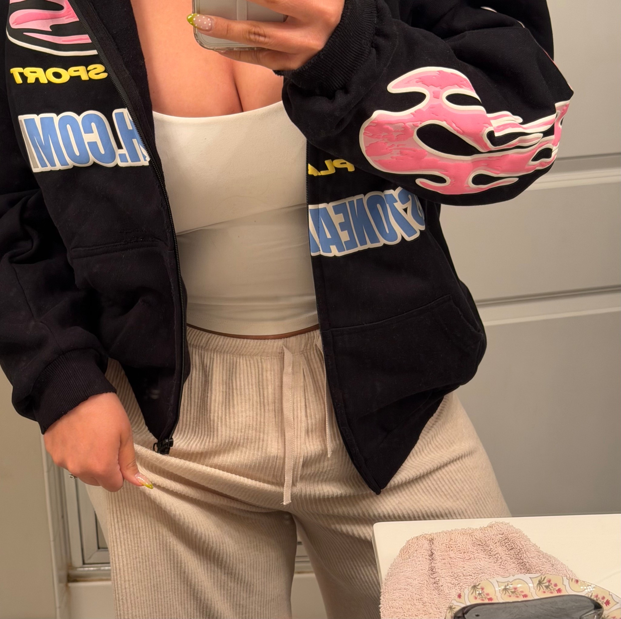 Cozy lounge wear 

#LTKMidsize #LTKootd #LTKmomlife